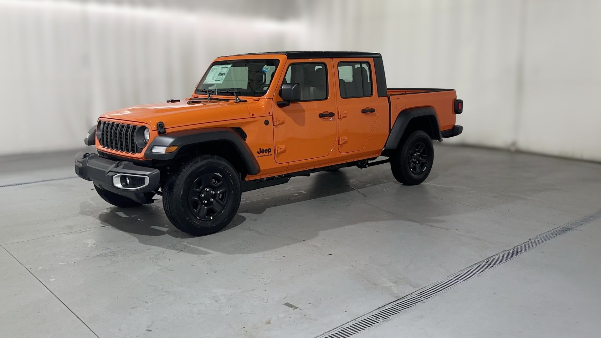 2026 Jeep Gladiator vehicle photo