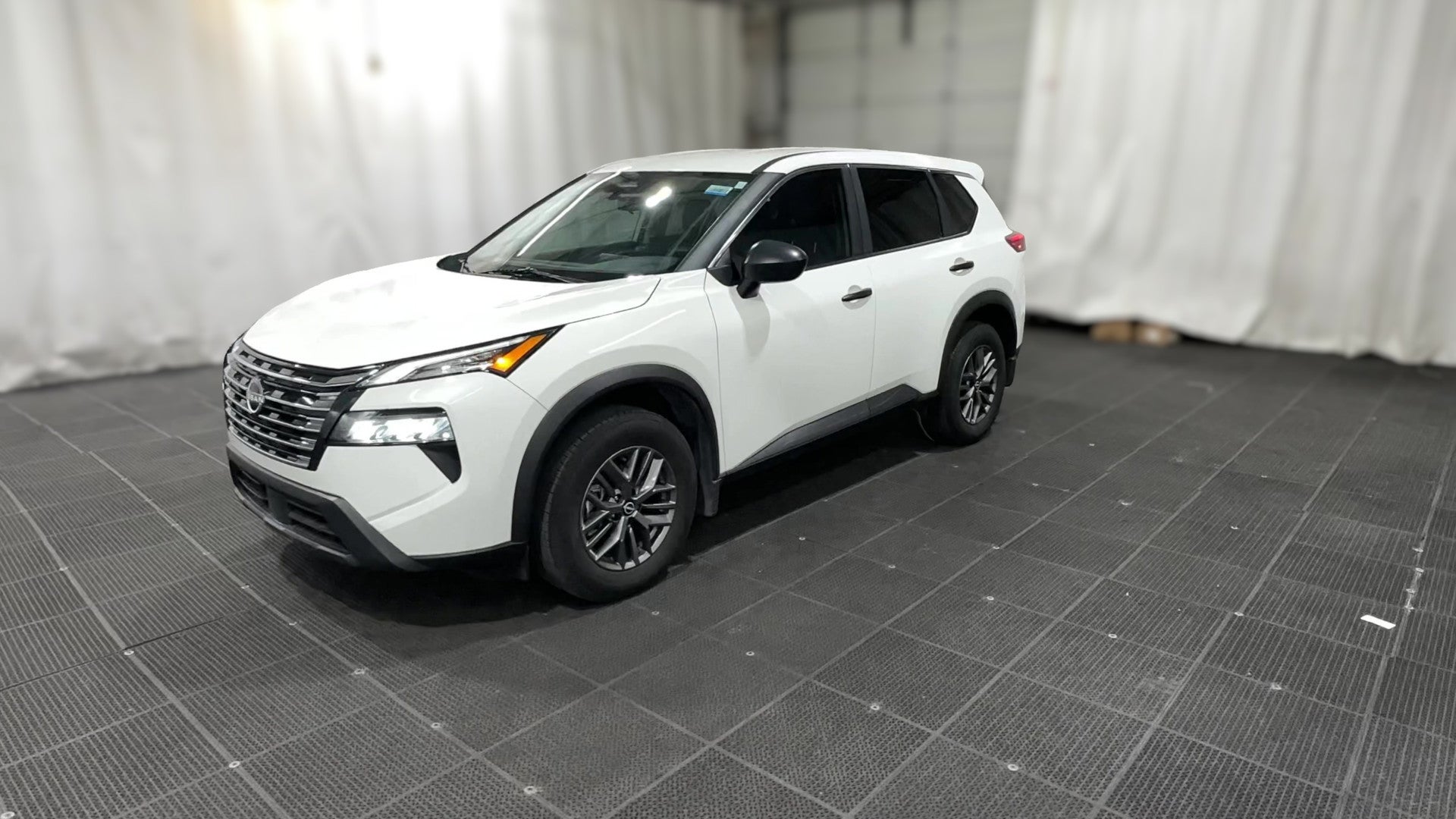 2025 Nissan Rogue vehicle photo