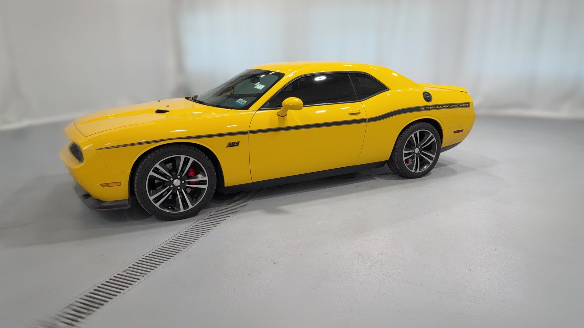 2012 Dodge Challenger vehicle photo