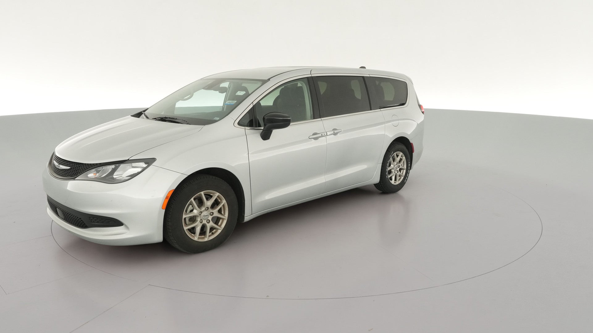 2024 Chrysler Voyager vehicle photo
