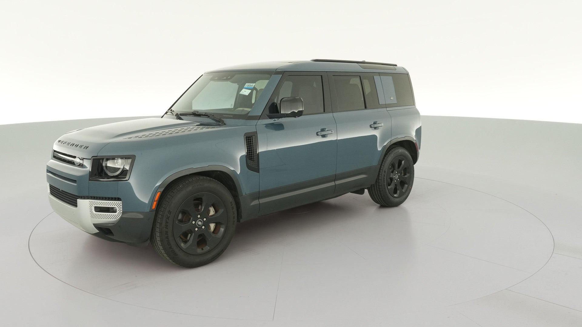 2023 Land Rover Defender 110 vehicle photo