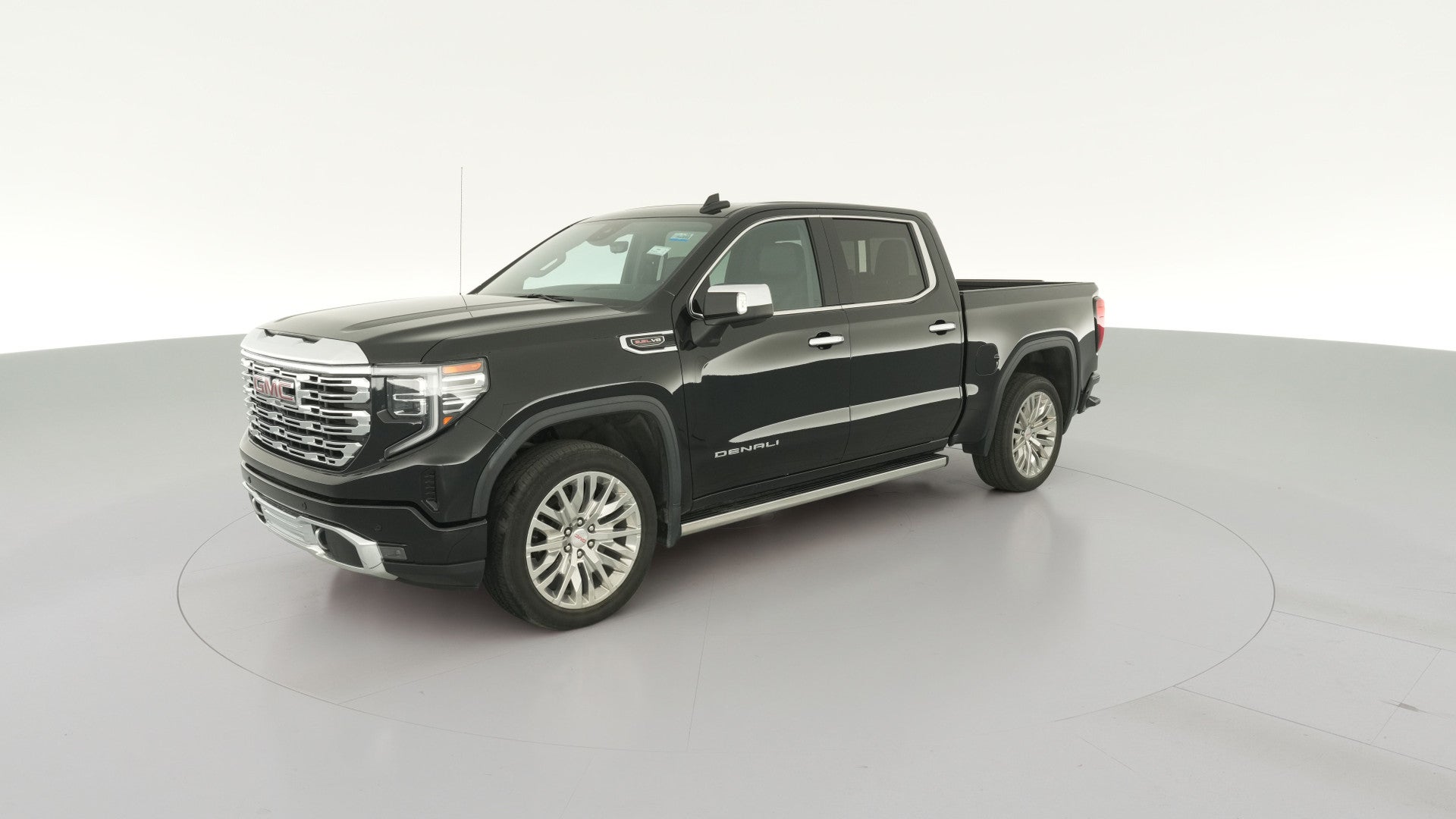 2024 GMC Sierra 1500 Crew Cab vehicle photo