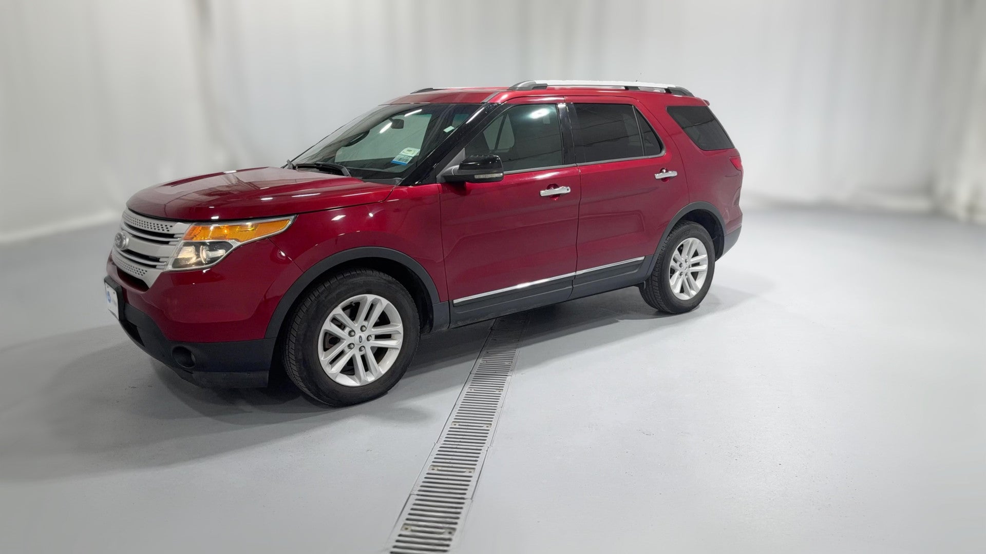 2013 Ford Explorer vehicle photo