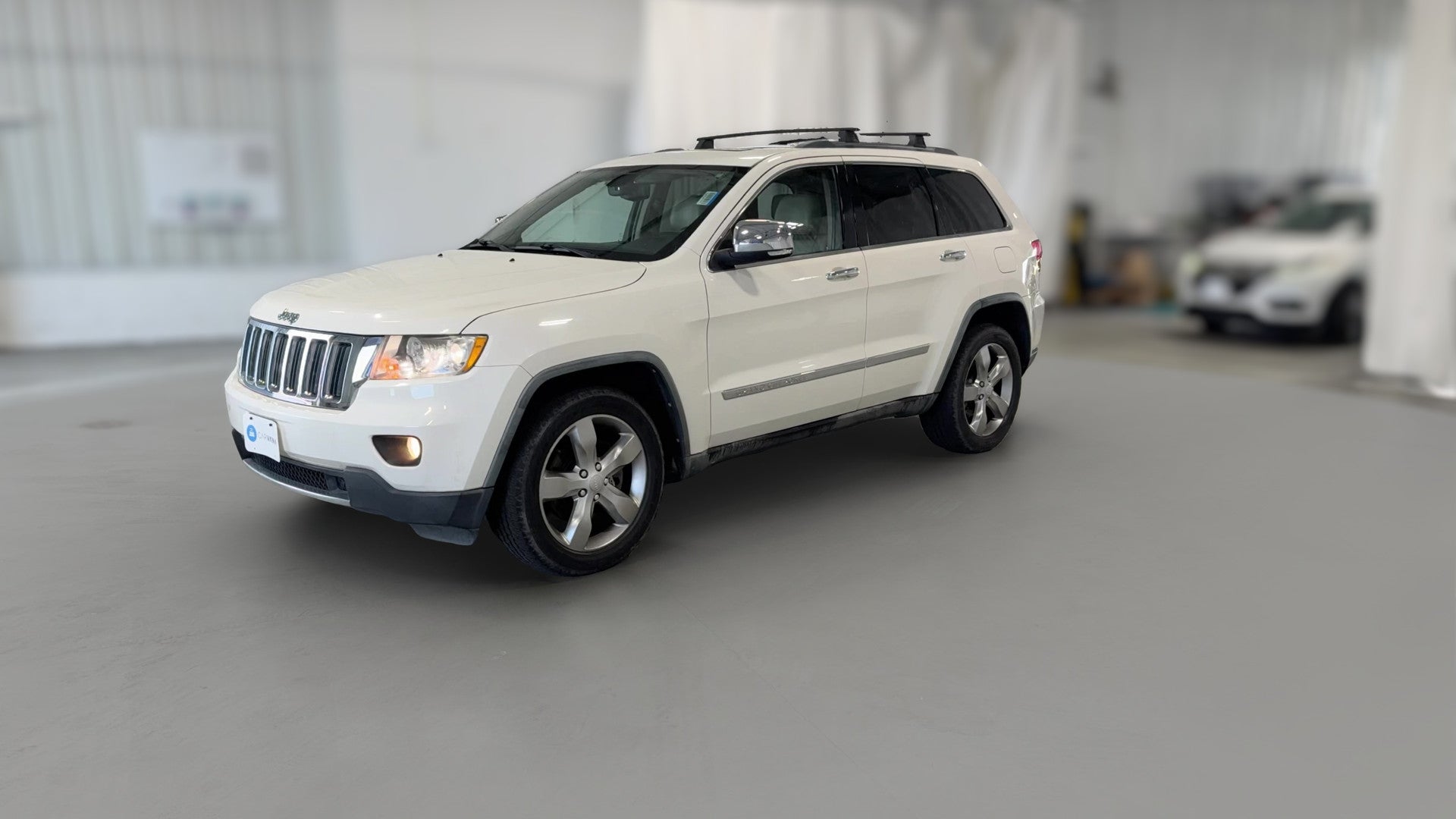 2011 Jeep Grand Cherokee vehicle photo