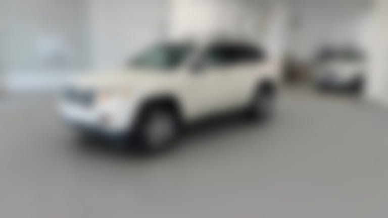 2011 Jeep Grand Cherokee vehicle photo