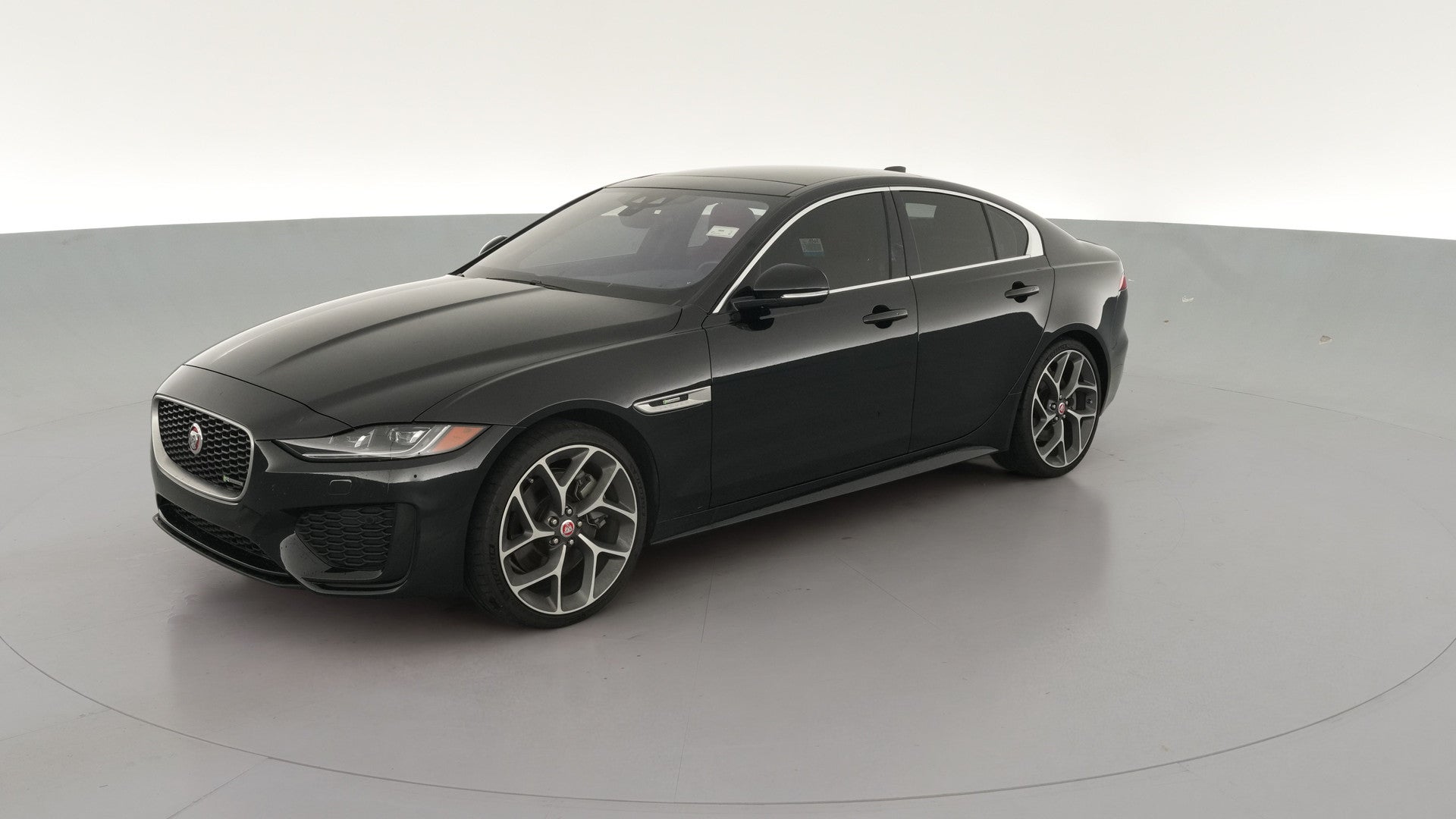 2020 Jaguar XE vehicle photo