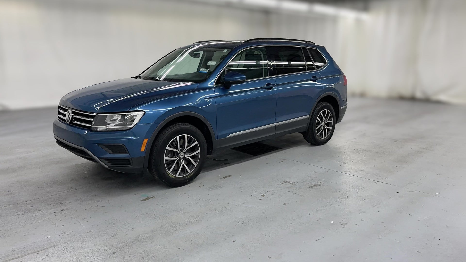 2020 Volkswagen Tiguan vehicle photo