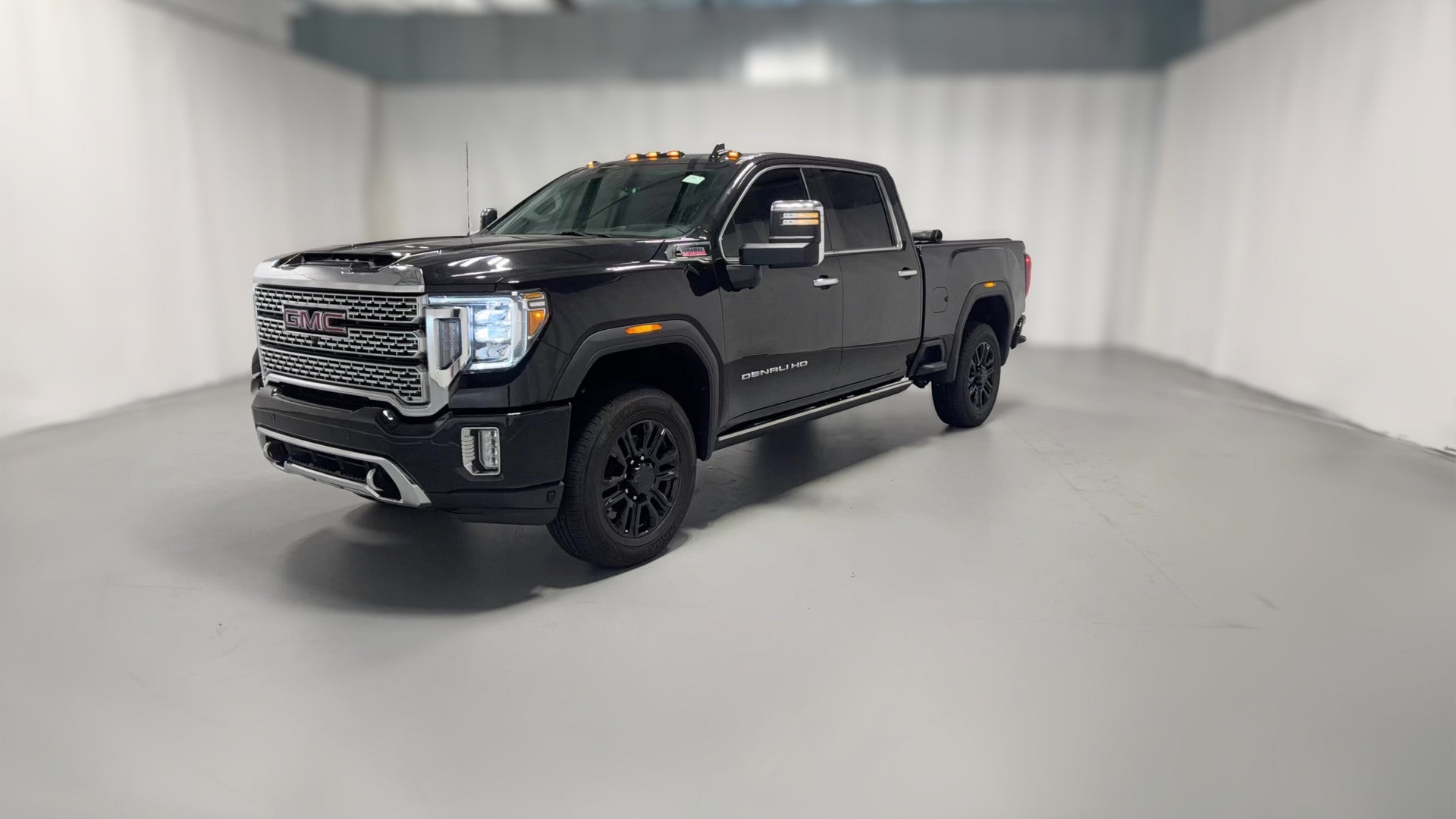 2022 GMC Sierra 2500 HD Crew Cab vehicle photo