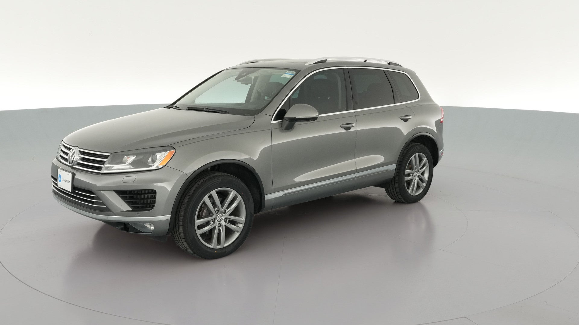 2016 Volkswagen Touareg vehicle photo