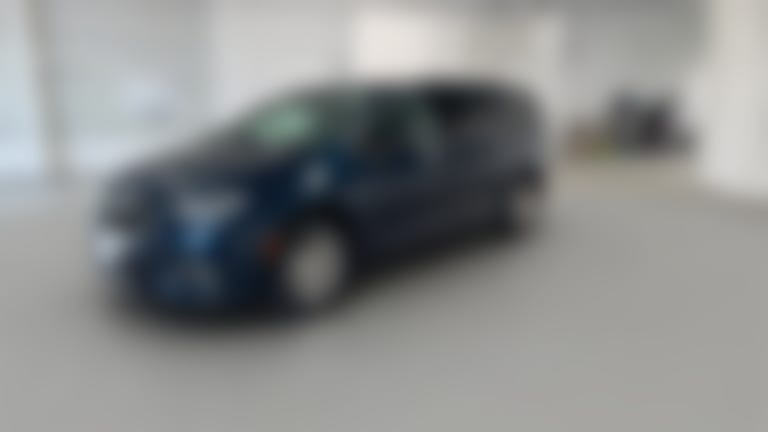 2025 Chrysler Pacifica vehicle photo