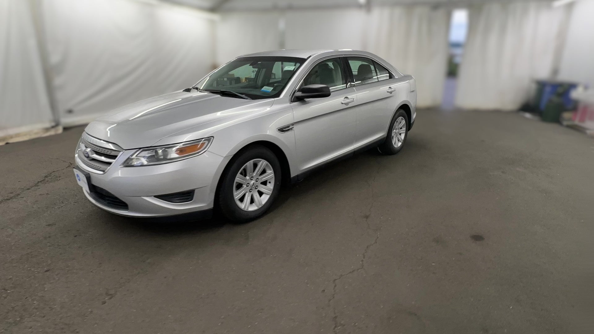 2012 Ford Taurus vehicle photo