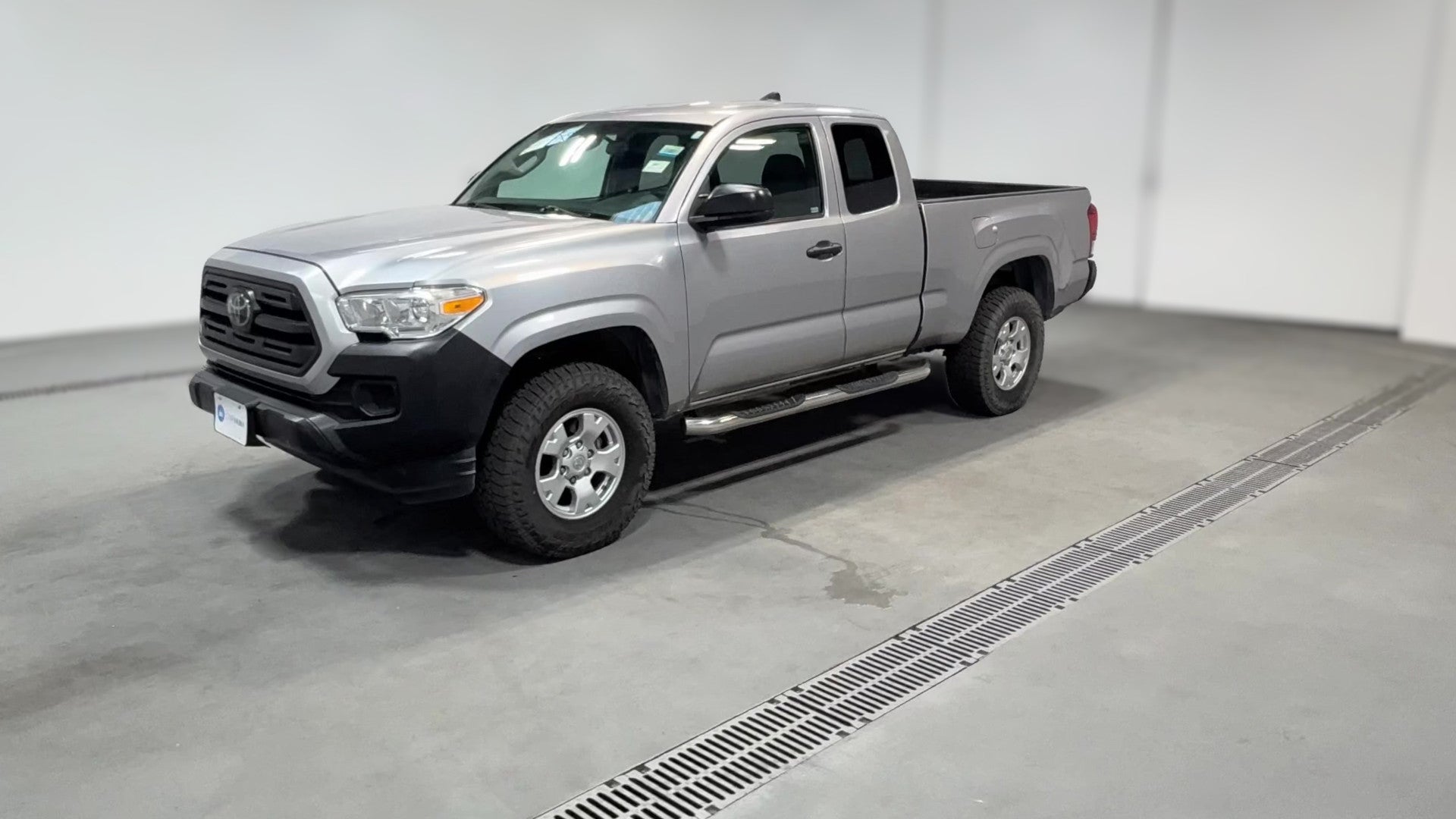2019 Toyota Tacoma Access Cab vehicle photo