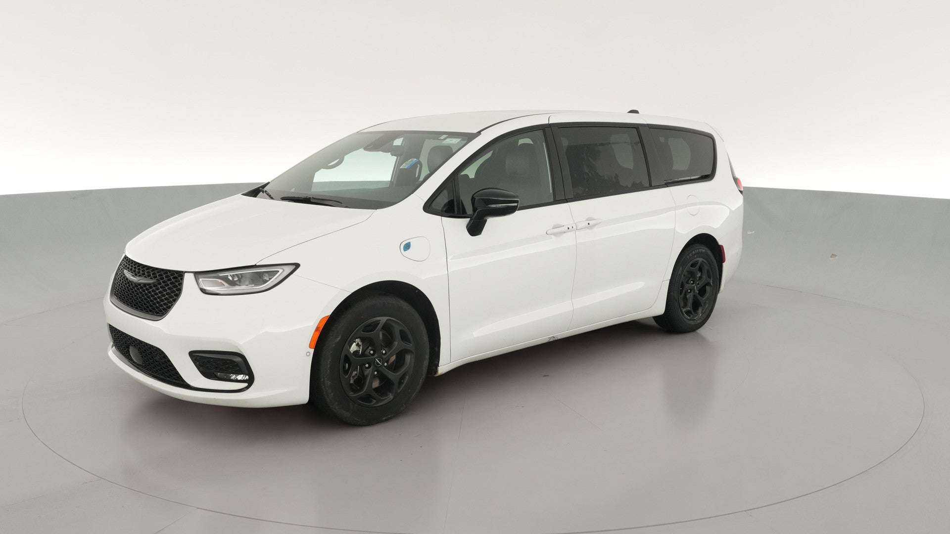 2024 Chrysler Pacifica Hybrid vehicle photo