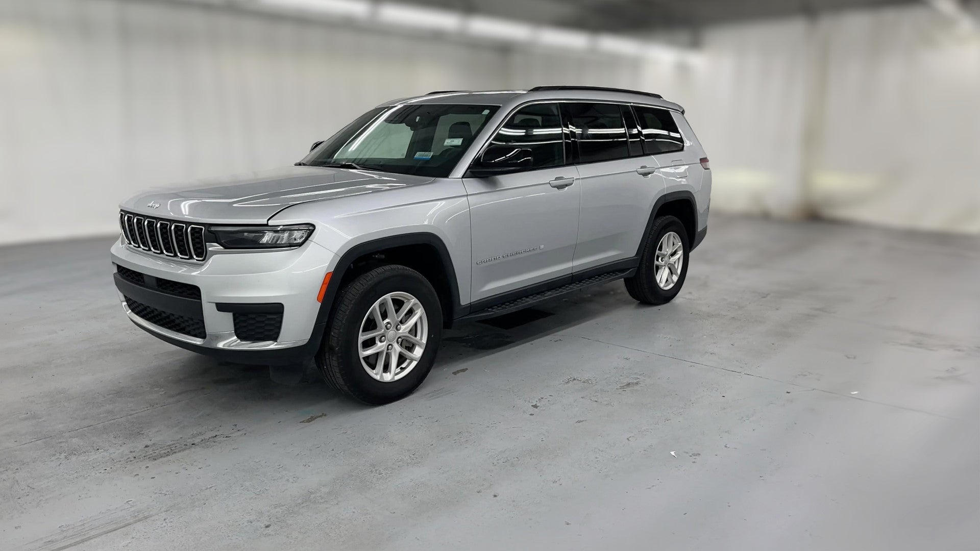 2025 Jeep Grand Cherokee L vehicle photo