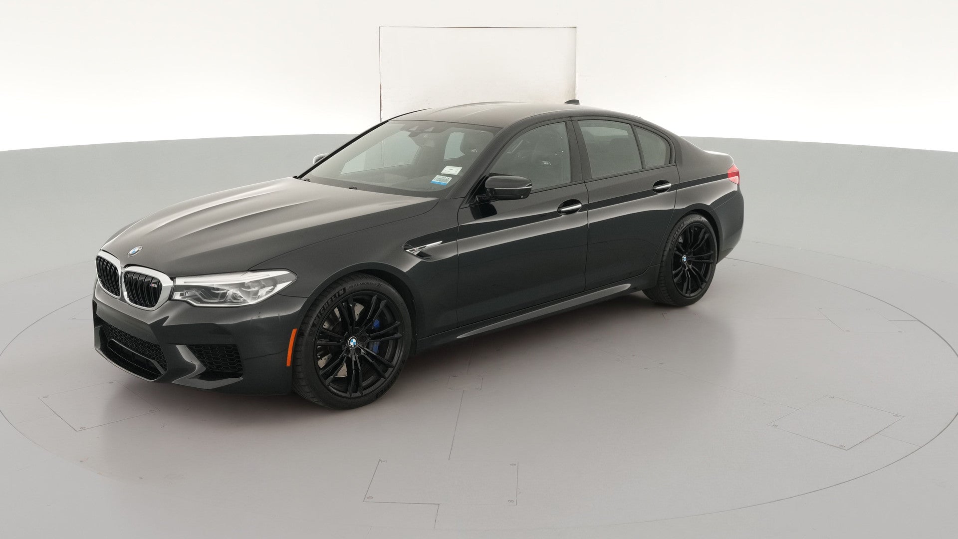 2018 BMW M5 vehicle photo