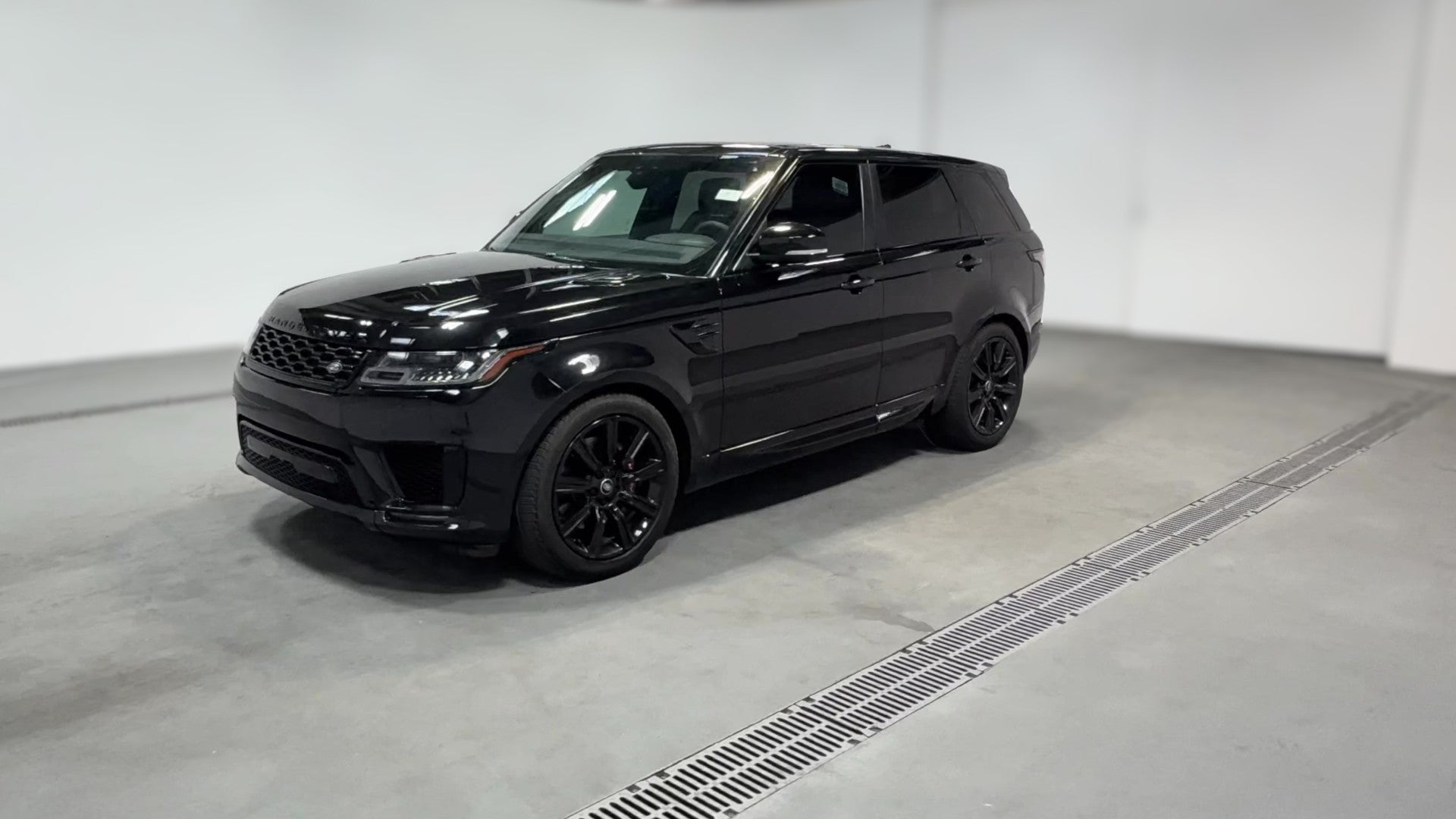 2021 Land Rover Range Rover Sport vehicle photo