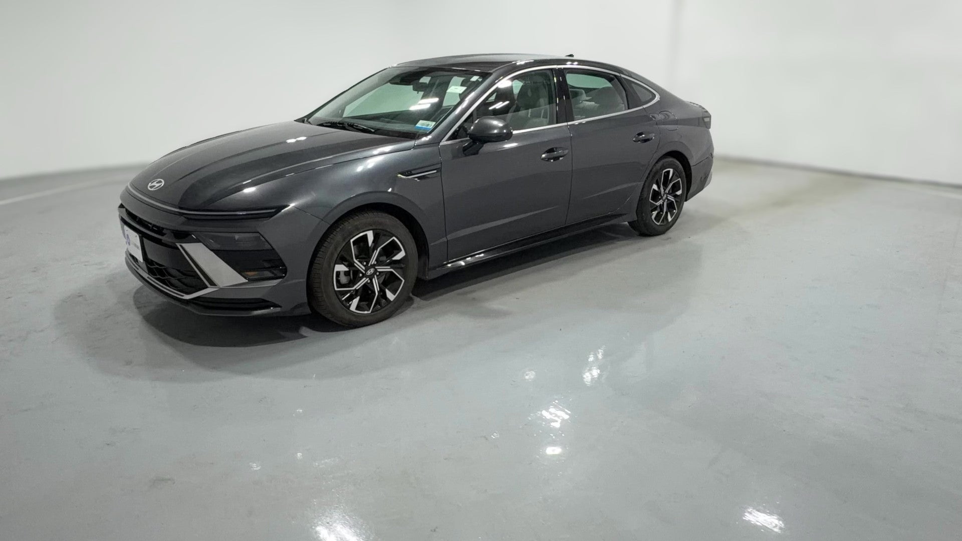 2024 Hyundai Sonata vehicle photo