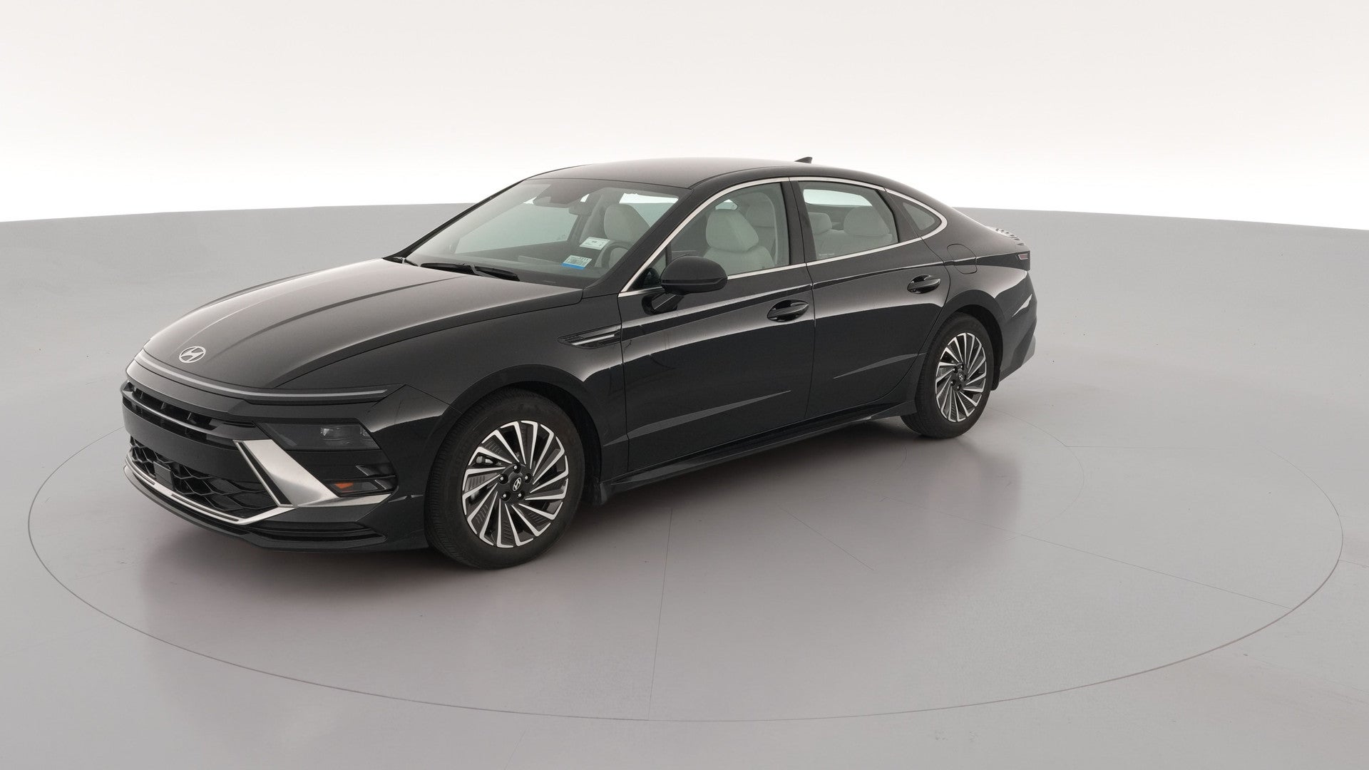 2024 Hyundai Sonata Hybrid vehicle photo