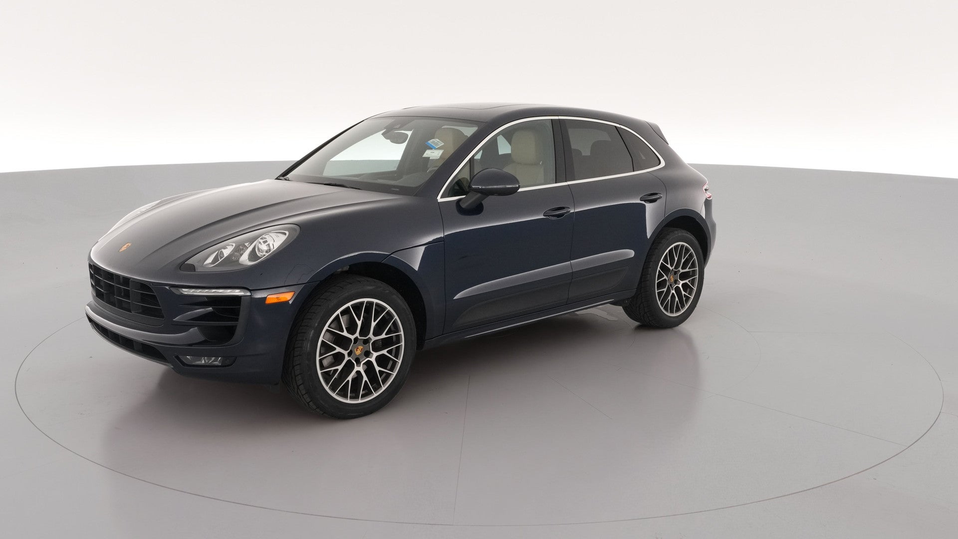 2018 Porsche Macan vehicle photo