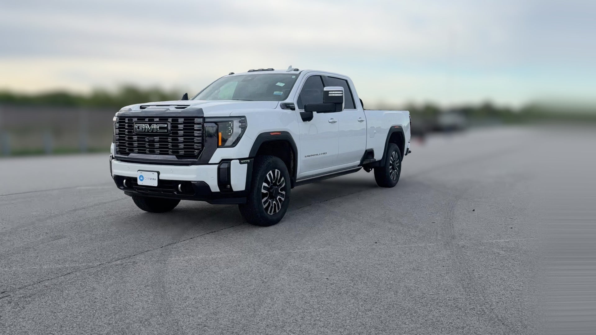 2024 GMC Sierra 3500 HD Crew Cab vehicle photo