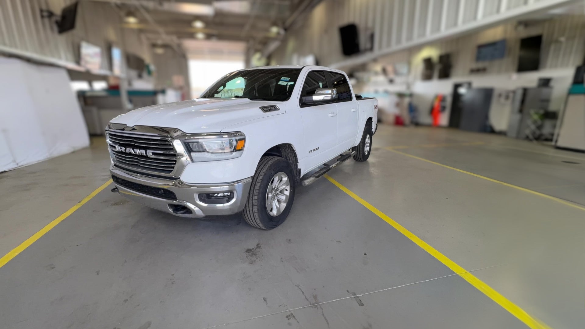 2023 Ram 1500 Crew Cab vehicle photo