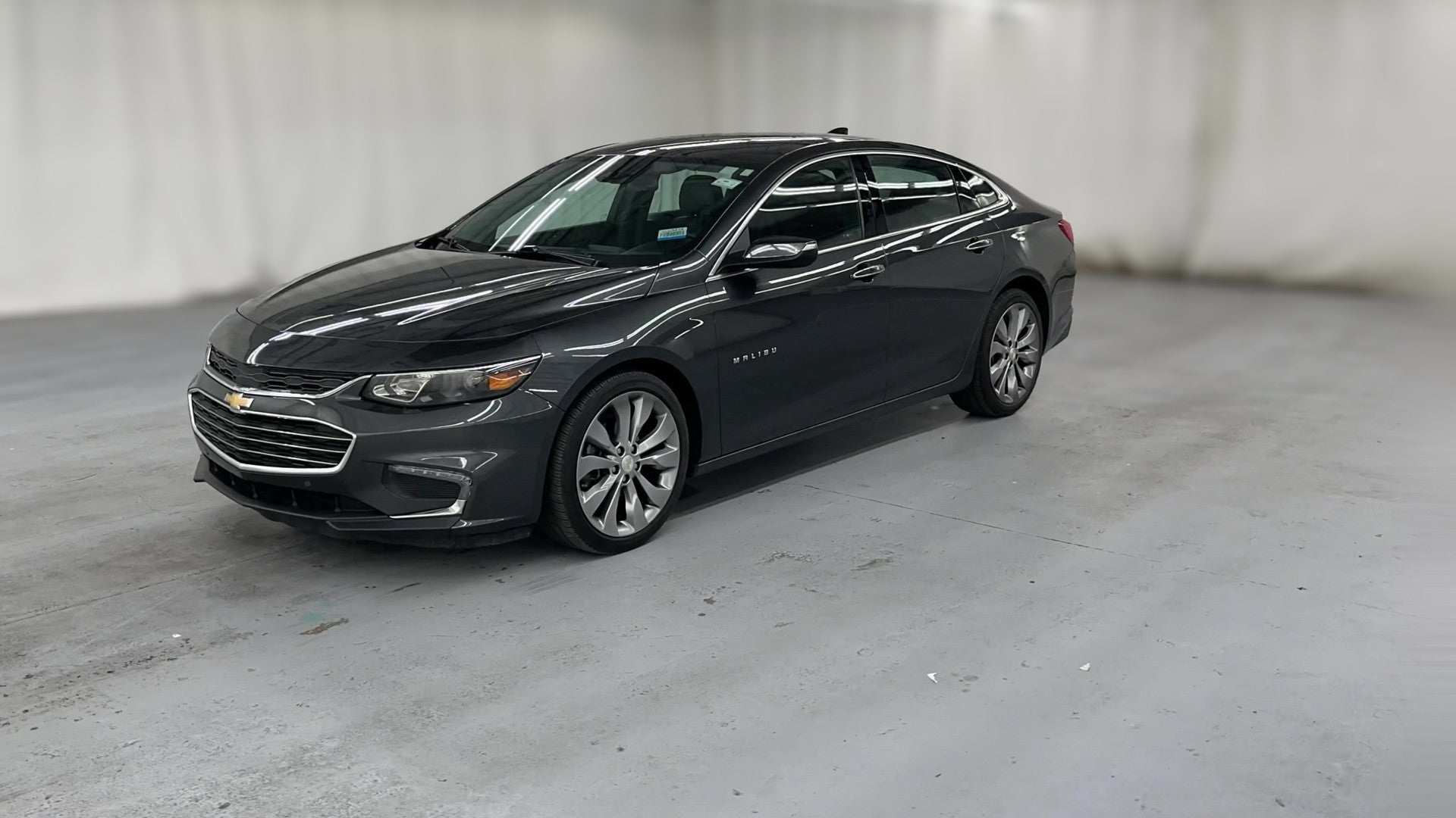 2016 Chevrolet Malibu vehicle photo