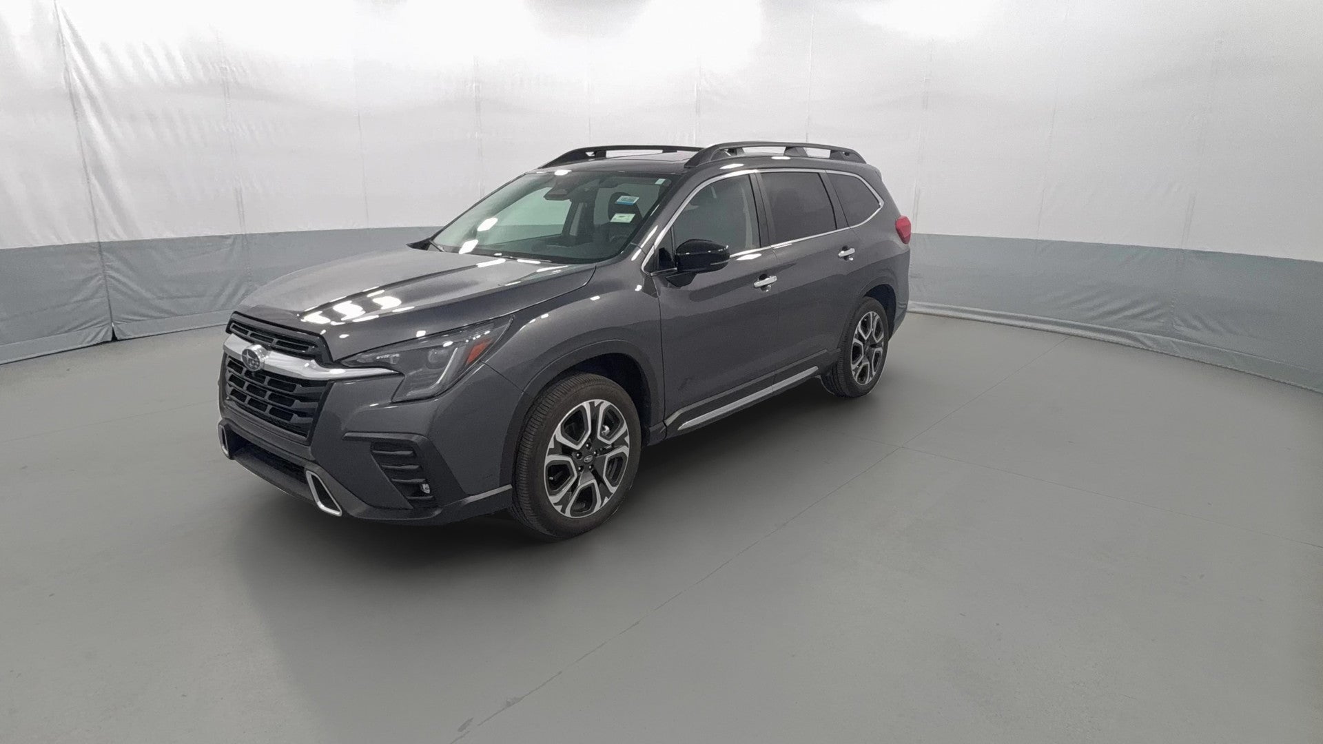 2025 Subaru Ascent vehicle photo