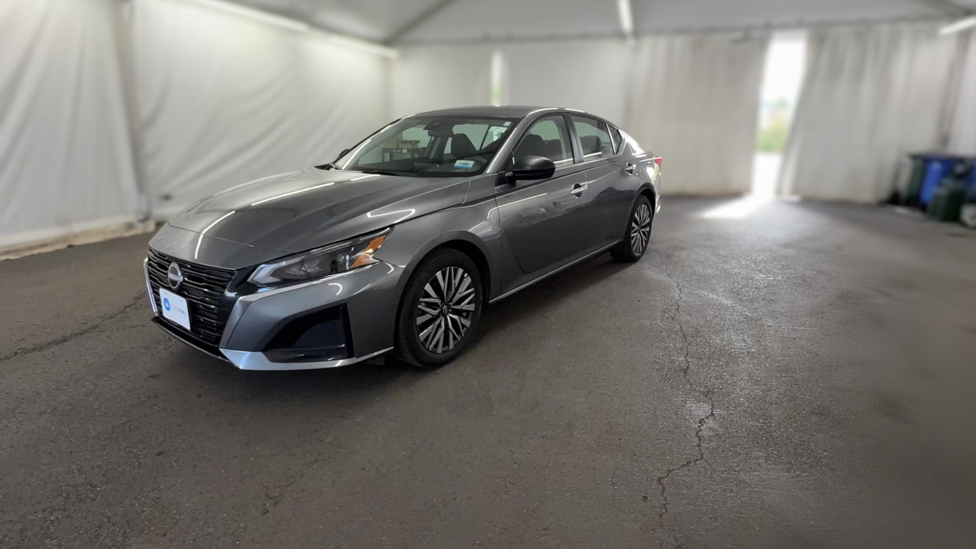 2025 Nissan Altima vehicle photo