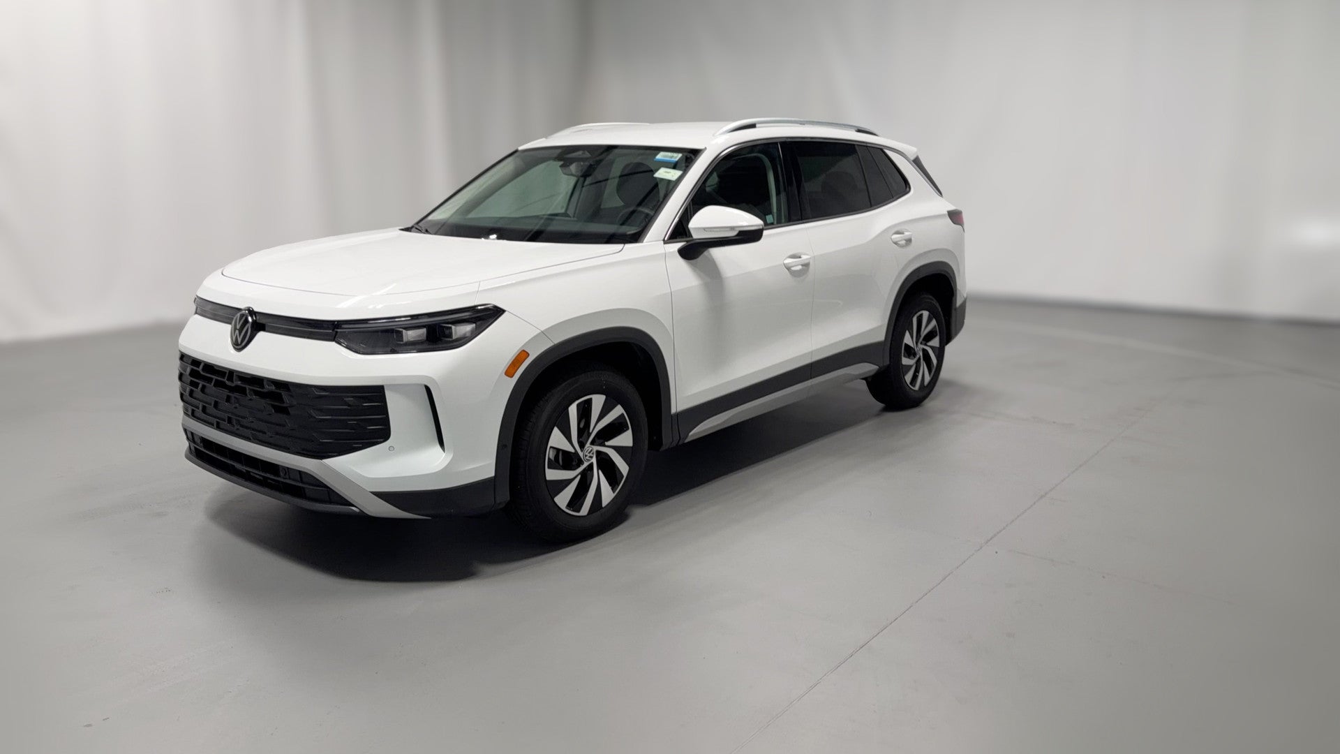 2025 Volkswagen Tiguan vehicle photo