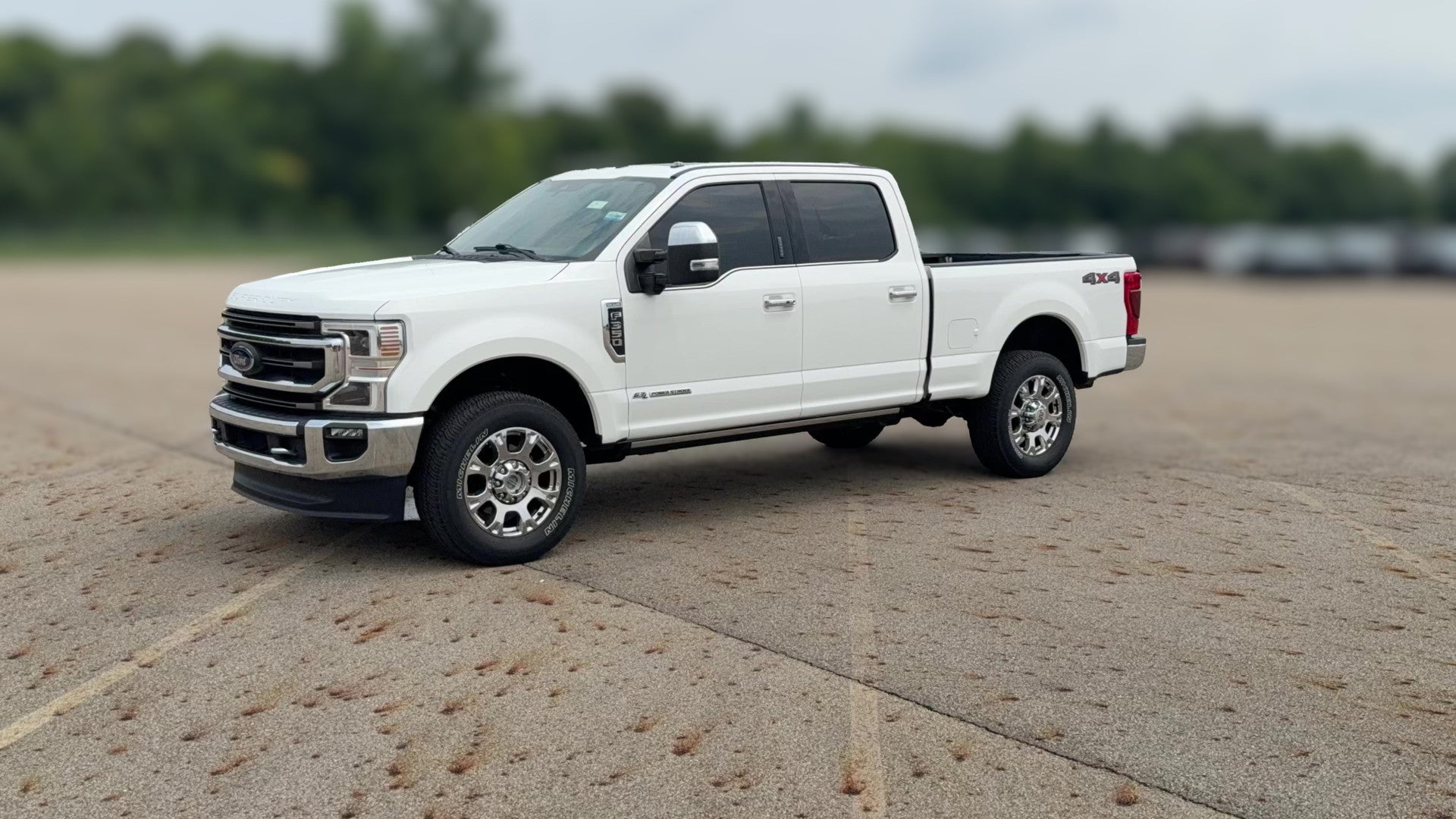 2020 Ford F350 Super Duty Crew Cab vehicle photo