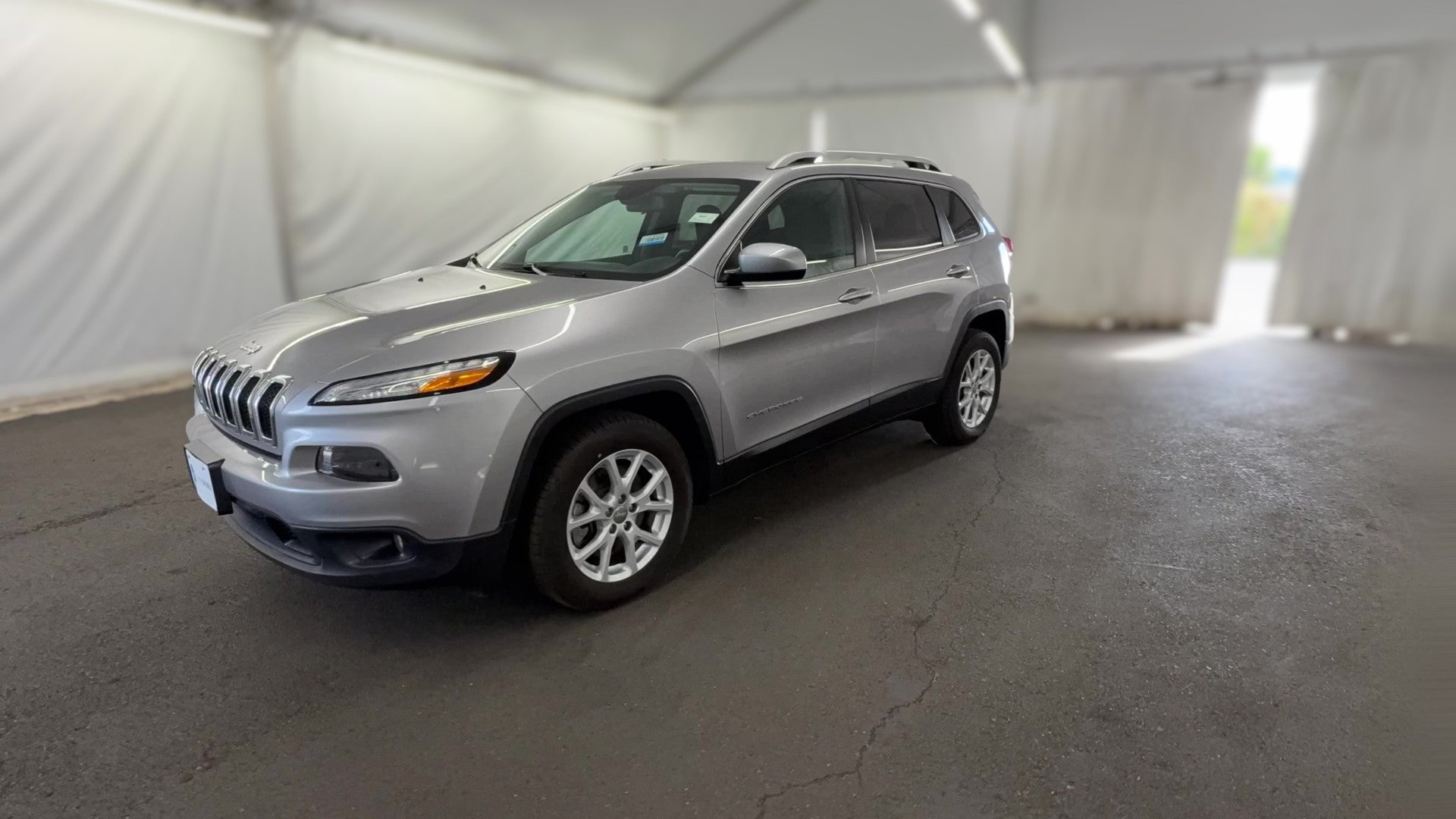 2017 Jeep Cherokee vehicle photo