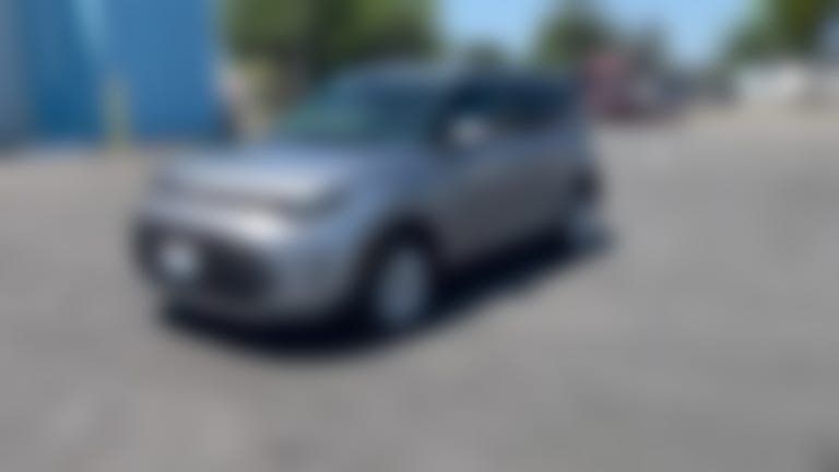 2025 Kia Soul vehicle photo