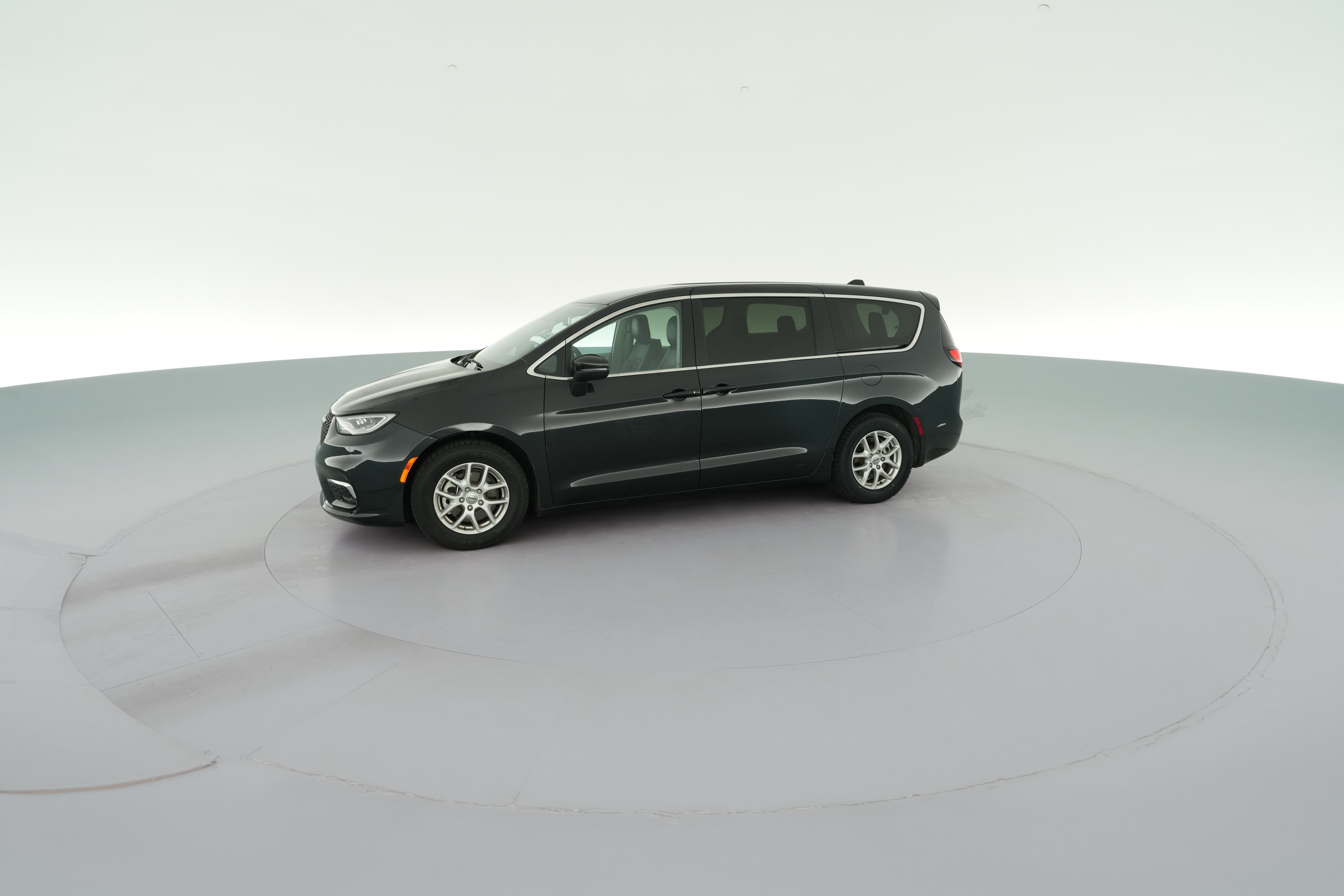 2023 Chrysler Pacifica Touring L - Photo 32