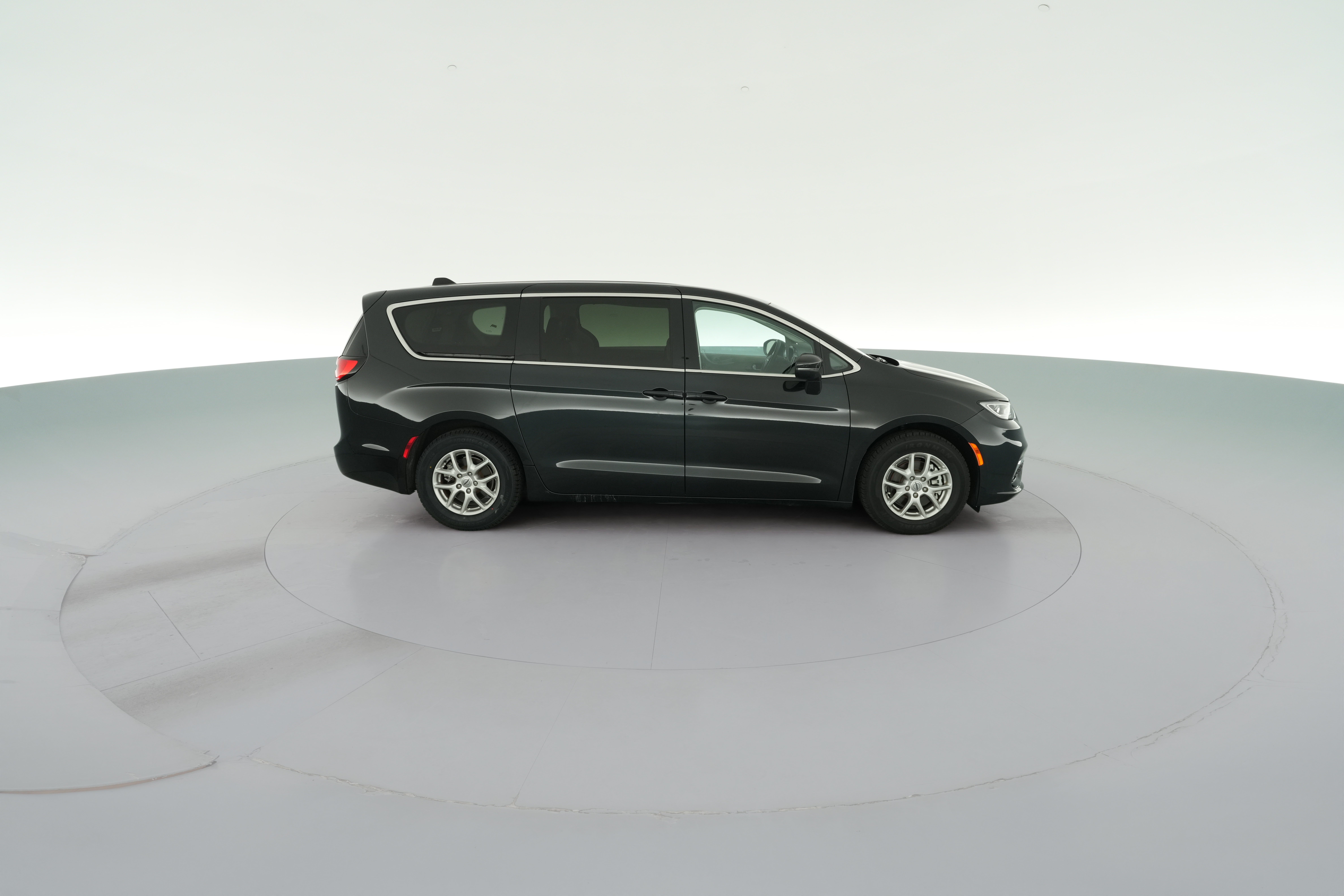 2023 Chrysler Pacifica Touring L - Photo 41