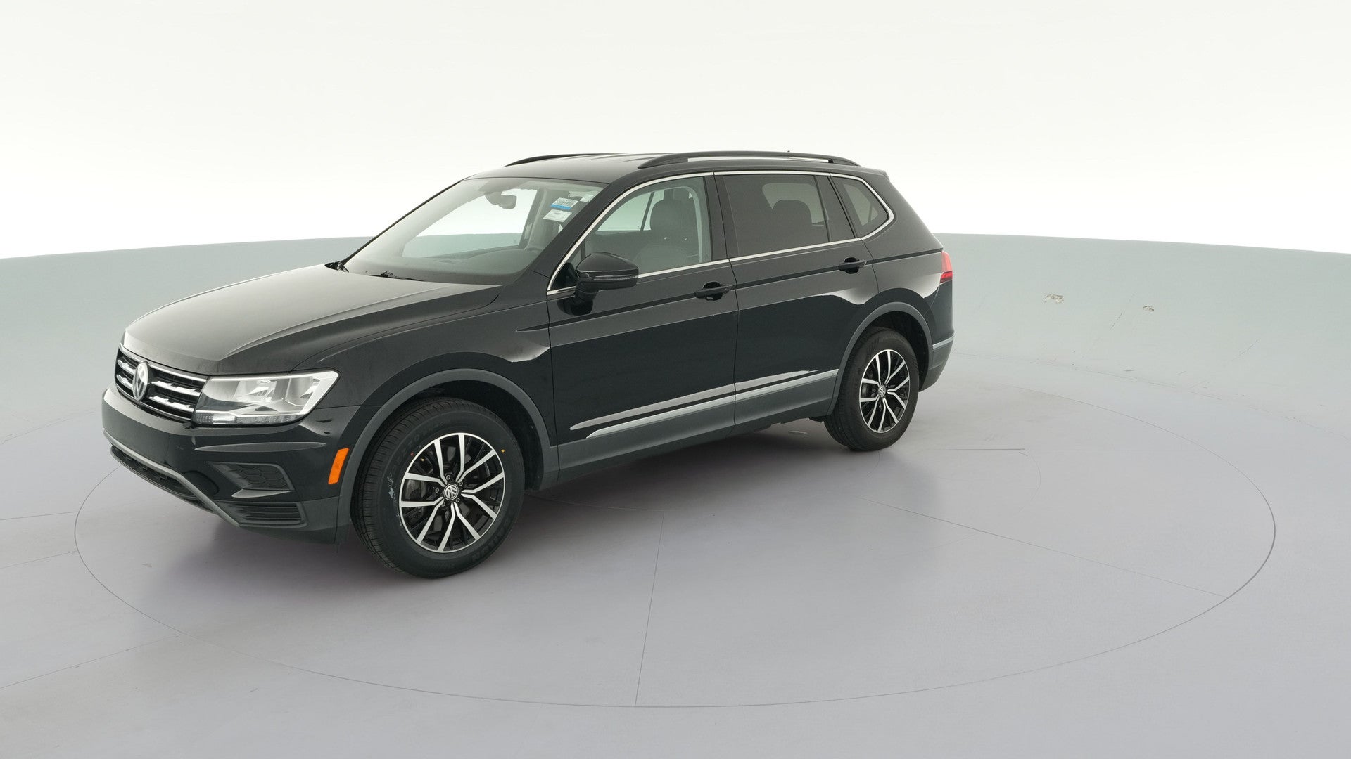 2021 Volkswagen Tiguan vehicle photo