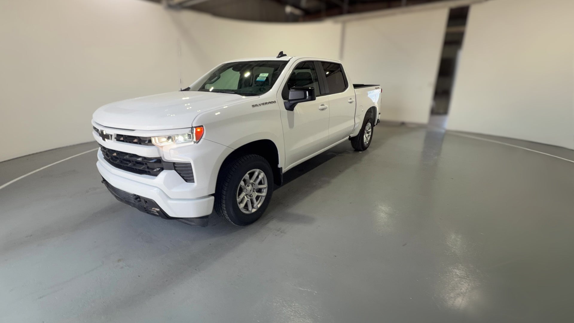 2026 Chevrolet Silverado 1500 Crew Cab vehicle photo
