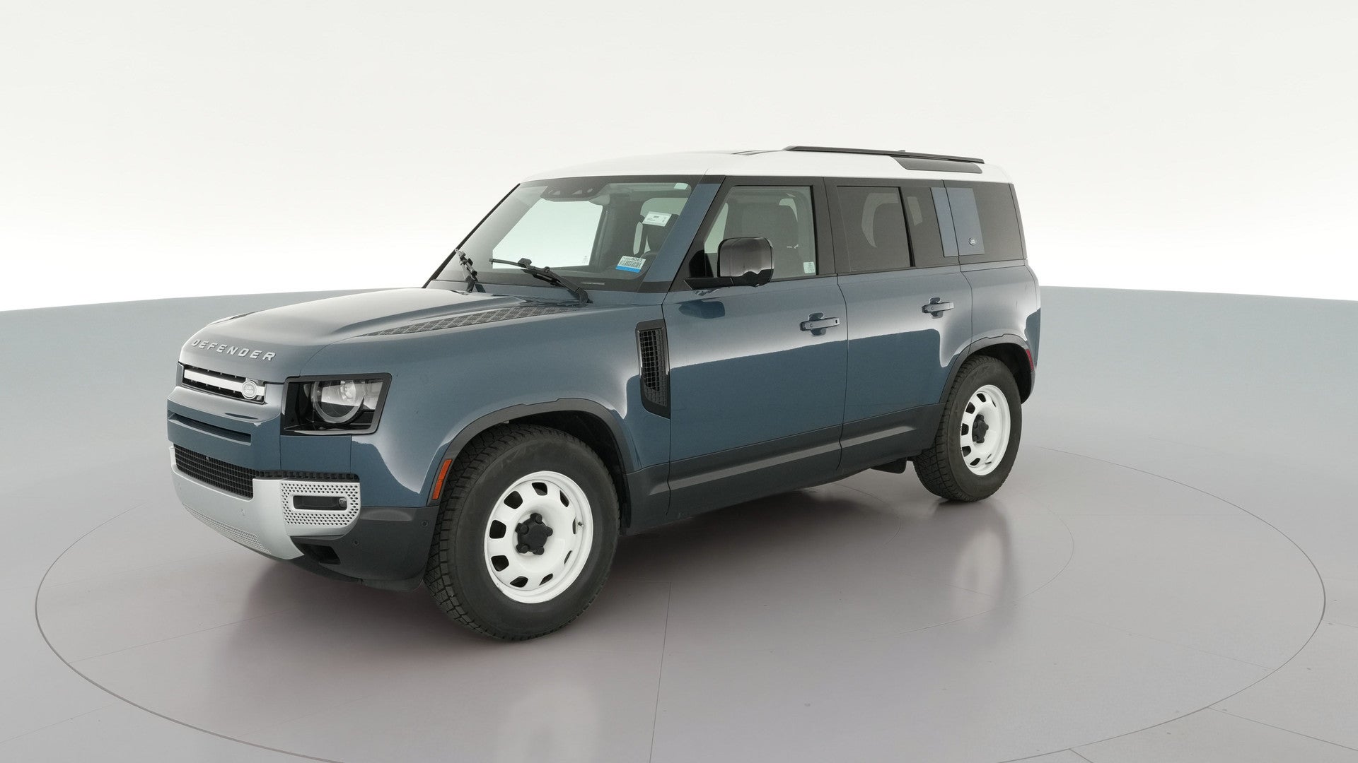 2024 Land Rover Defender 110 vehicle photo