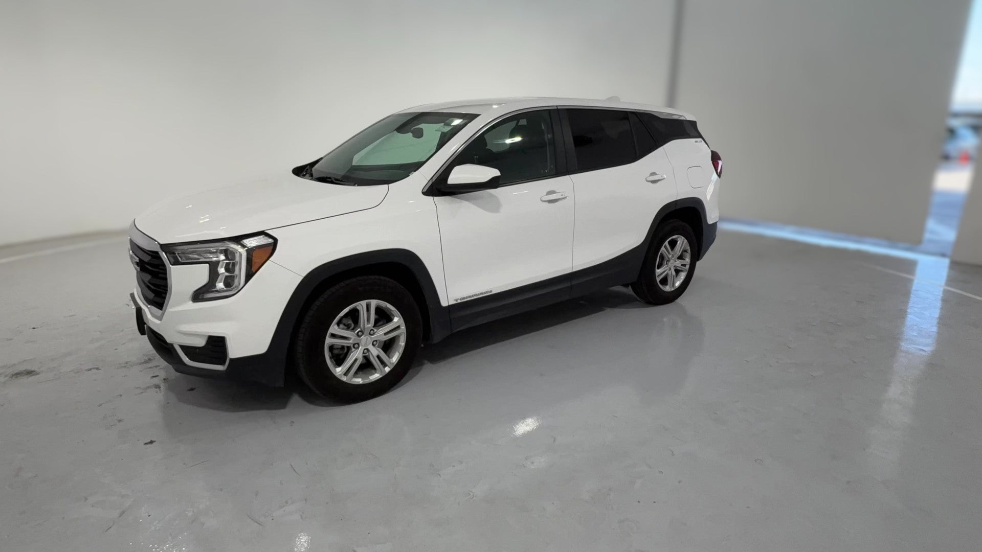 2024 GMC Terrain vehicle photo