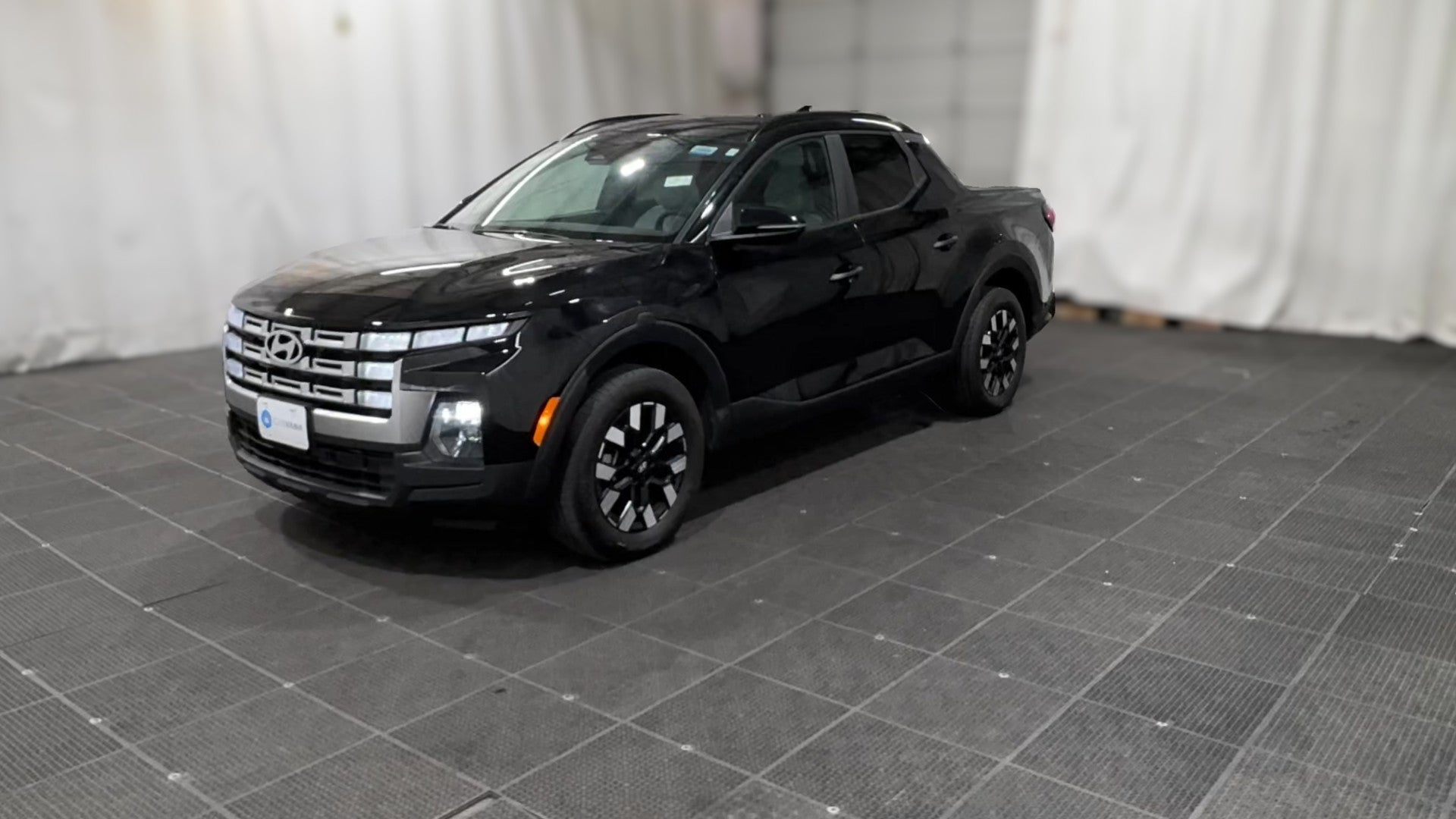 2025 Hyundai Santa Cruz vehicle photo