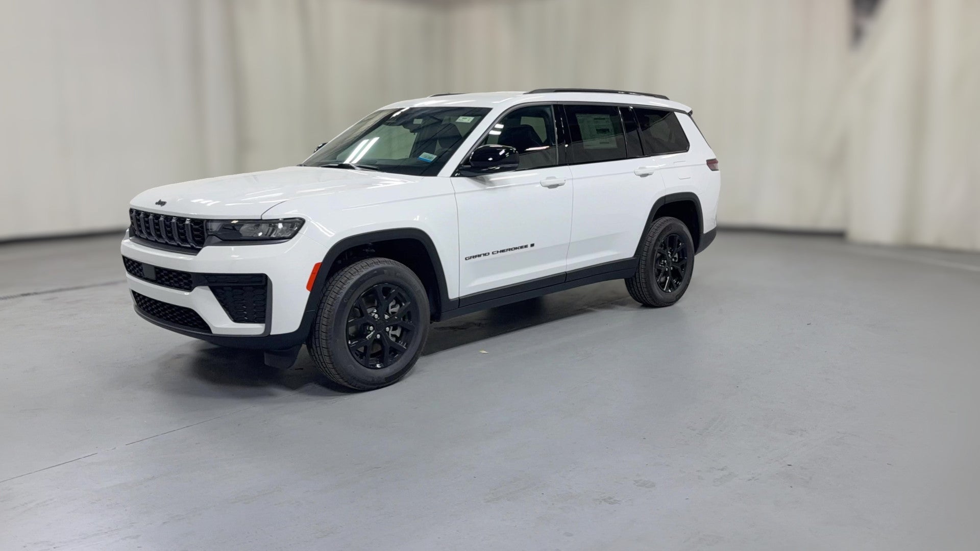 2026 Jeep Grand Cherokee L vehicle photo