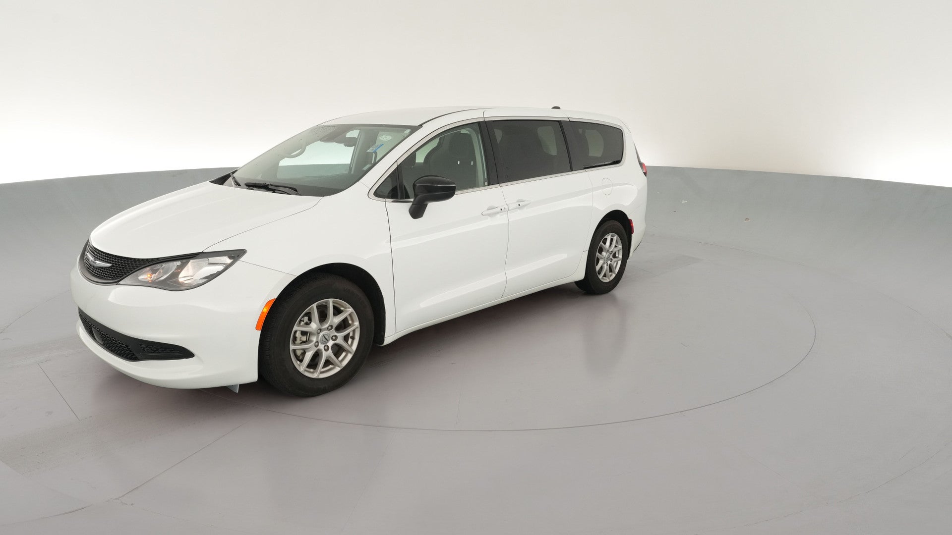 2024 Chrysler Voyager vehicle photo