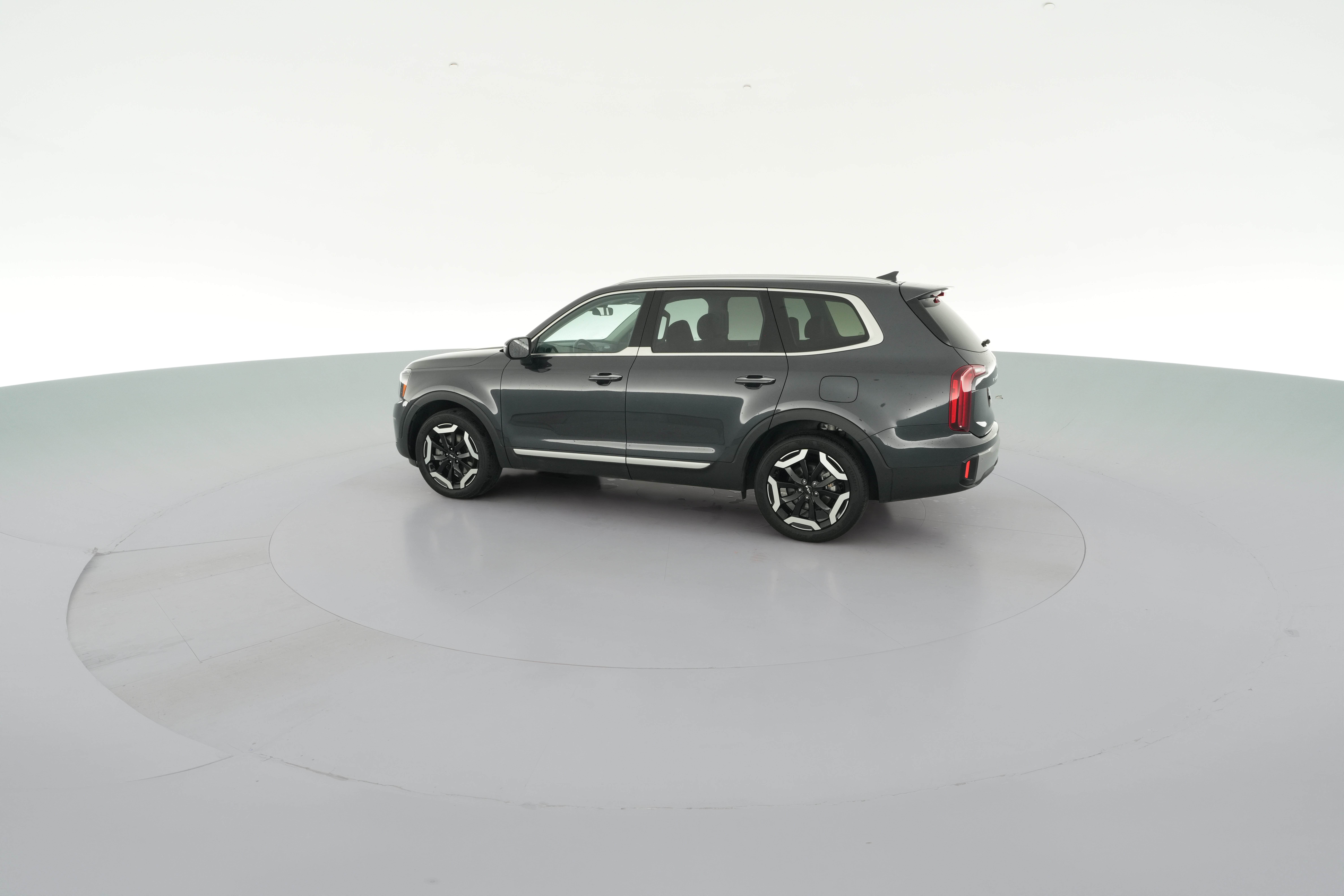 2025 Kia Telluride S - Photo 31