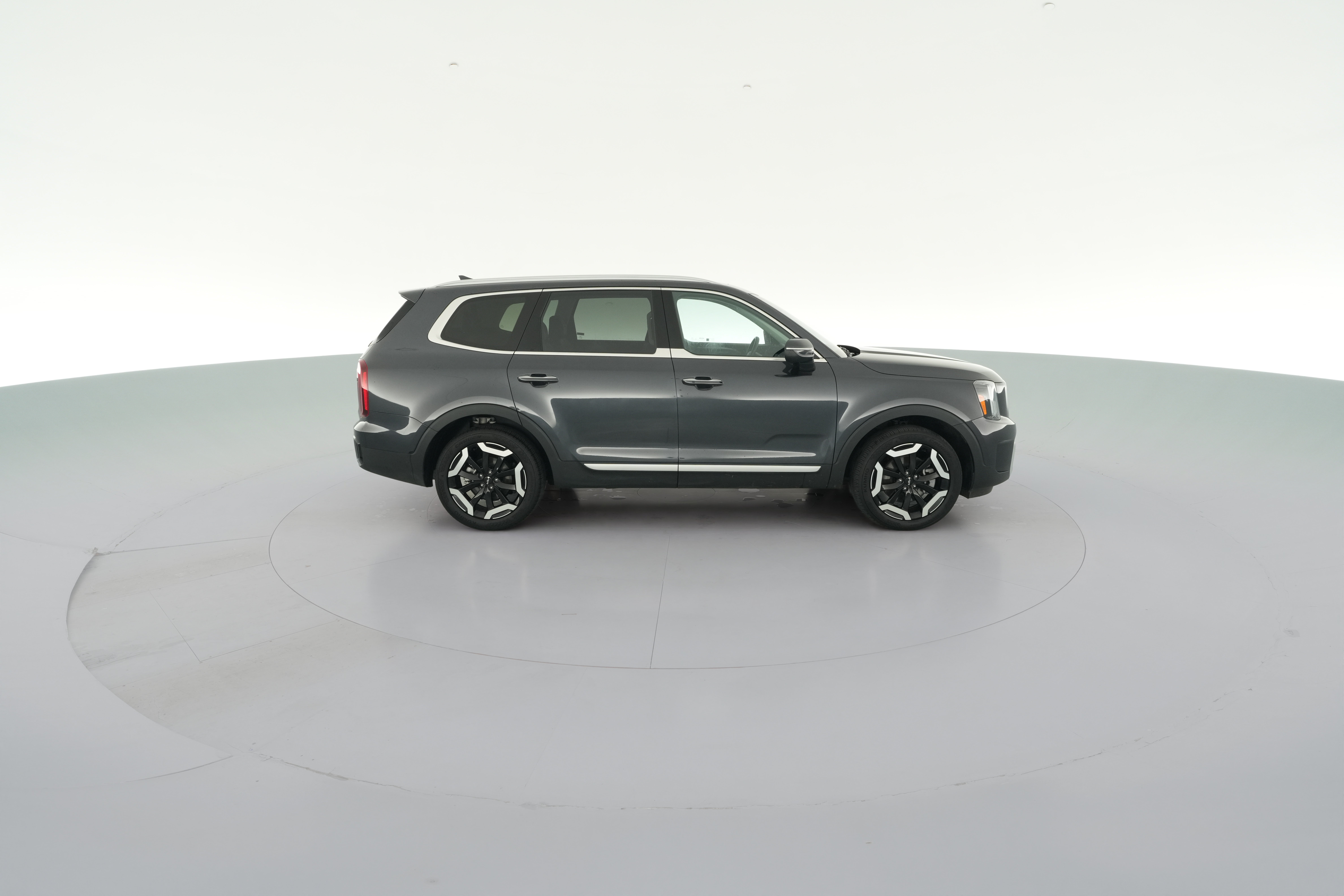 2025 Kia Telluride S - Photo 38