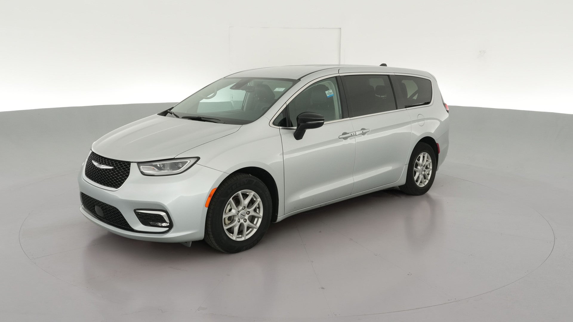 2024 Chrysler Pacifica vehicle photo