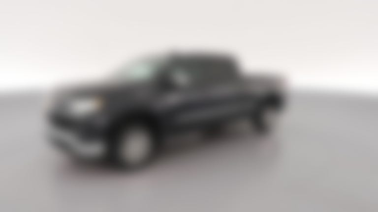 2024 Chevrolet Silverado 1500 Crew Cab vehicle photo