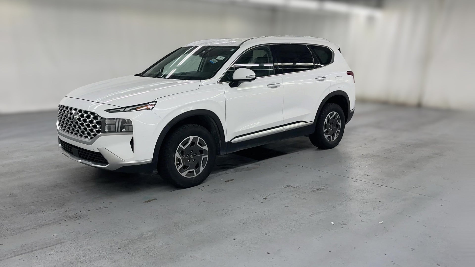 2022 Hyundai Santa Fe Hybrid vehicle photo