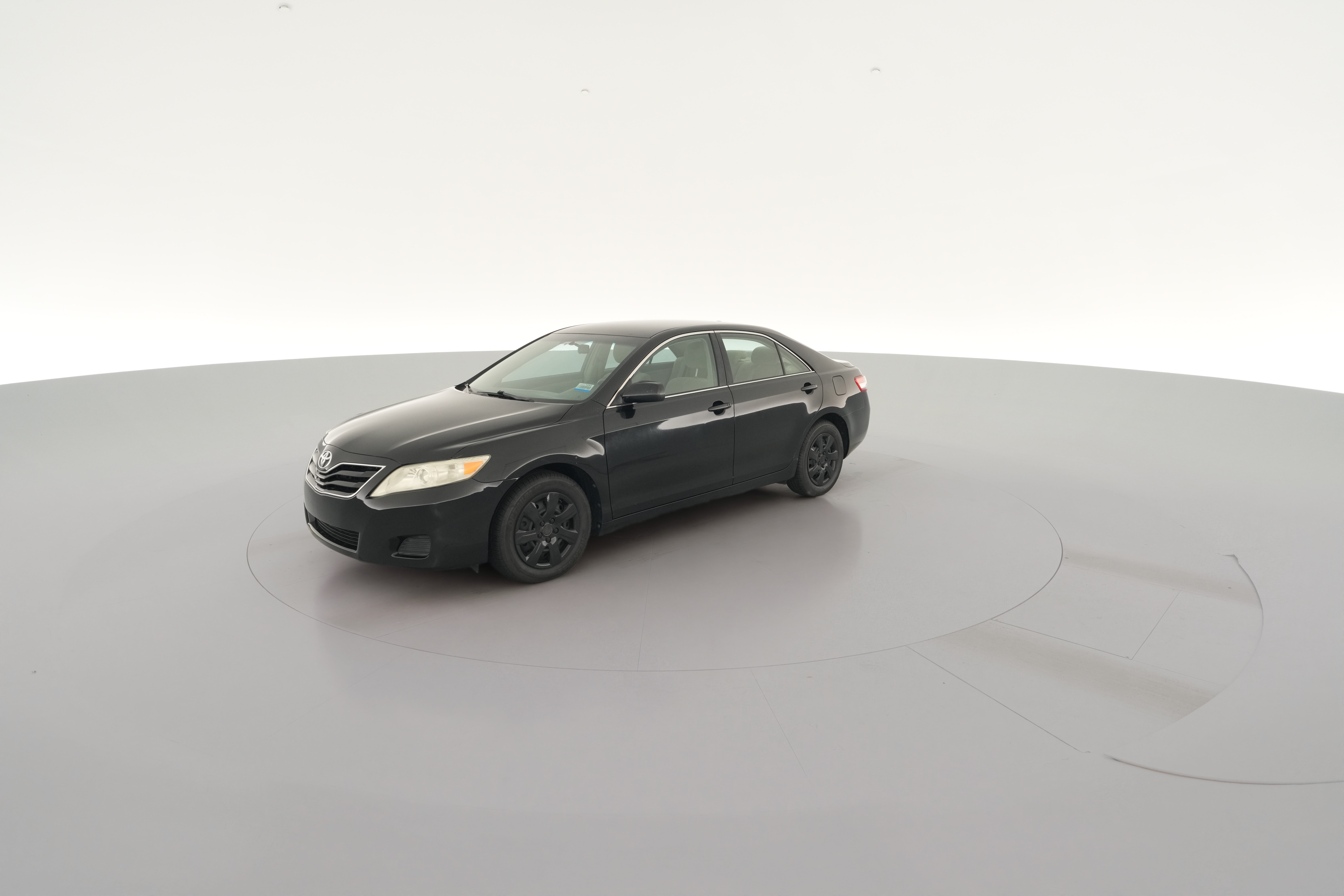 2010 Toyota Camry LE - Photo 19