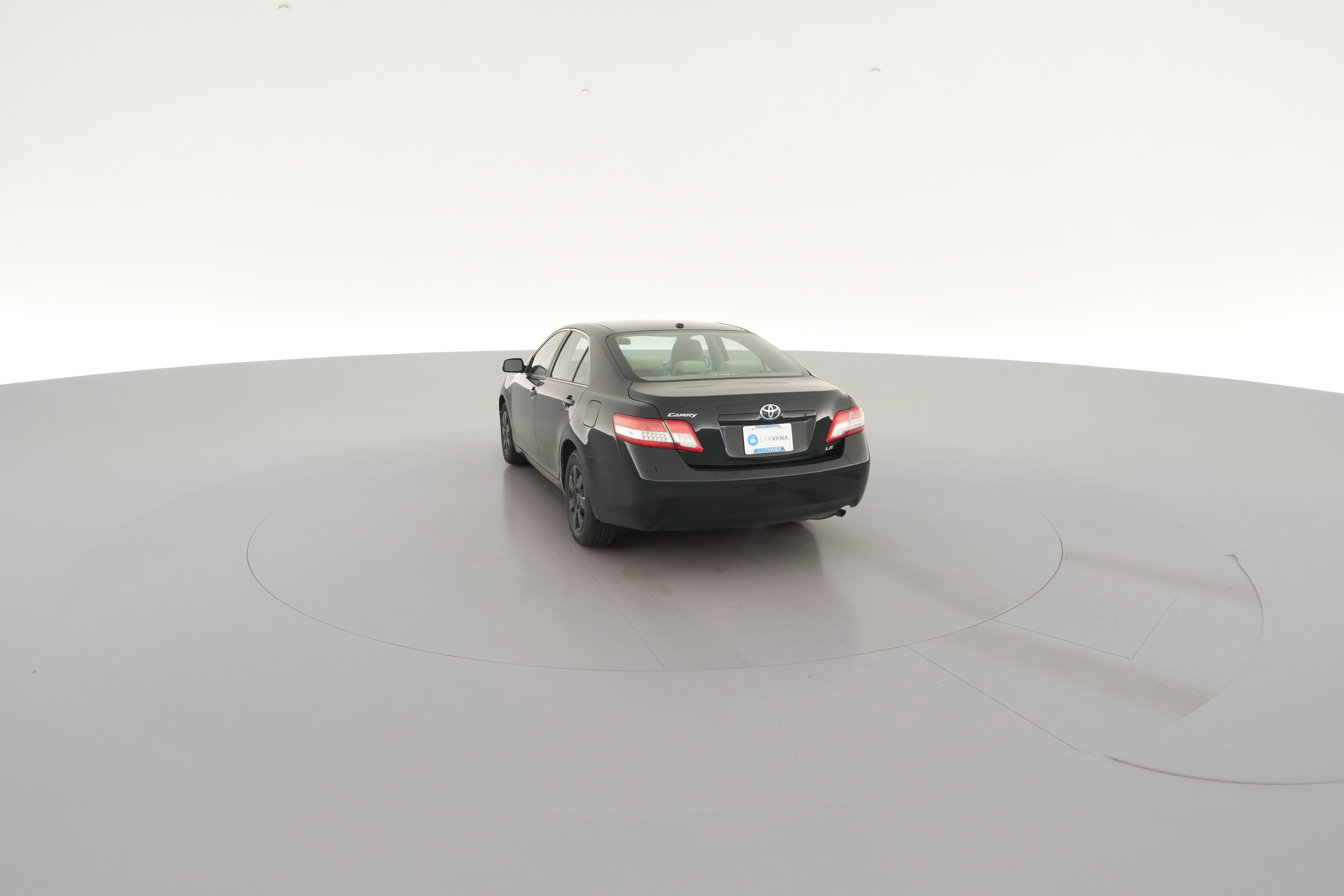 2010 Toyota Camry LE - Photo 24