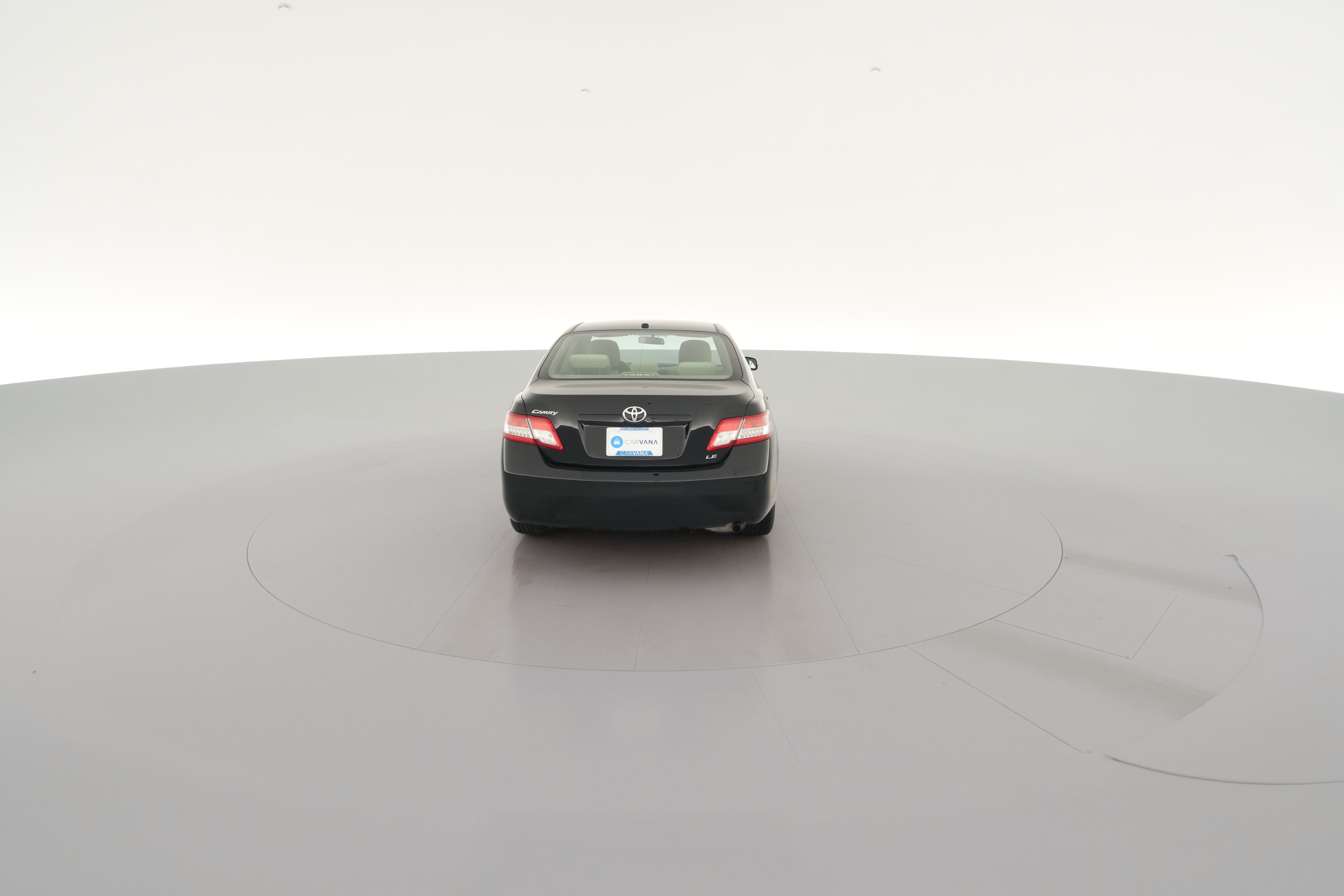 2010 Toyota Camry LE - Photo 25