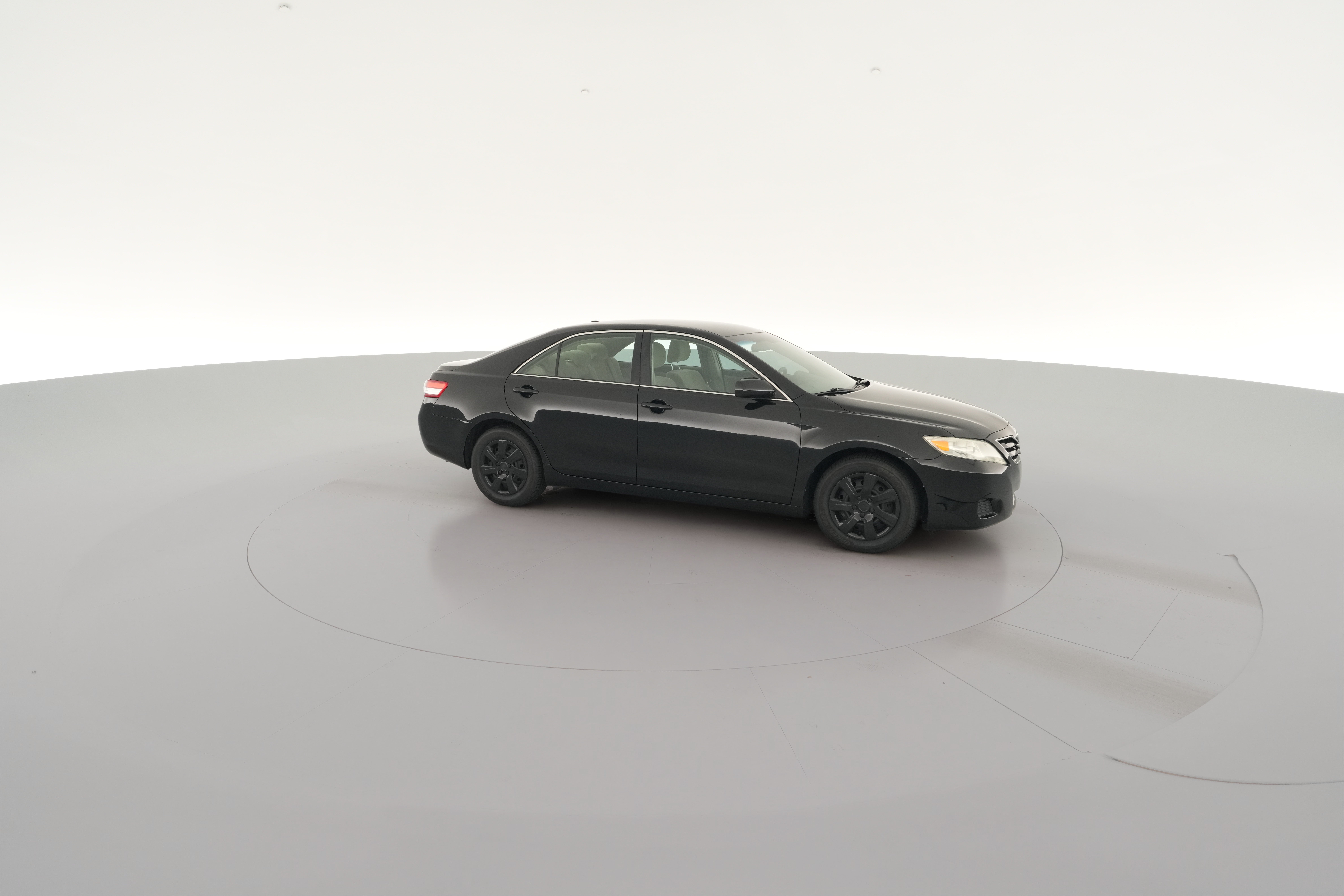 2010 Toyota Camry LE - Photo 30